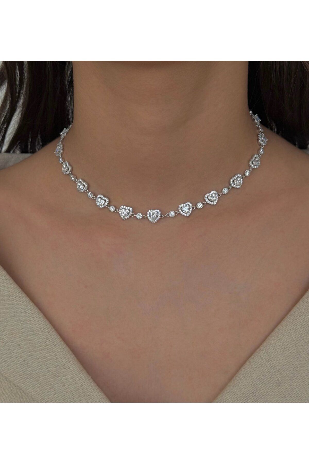 h&b design jewel Vip Beyaz Kalpli Kolye