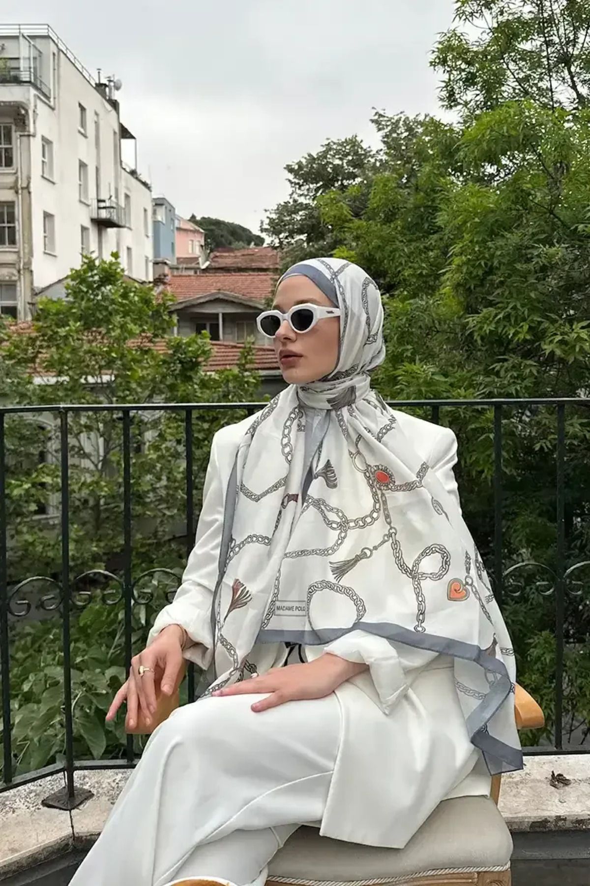 Madame Polo Hyper Zincir Desen Şal - Kırık Beyaz