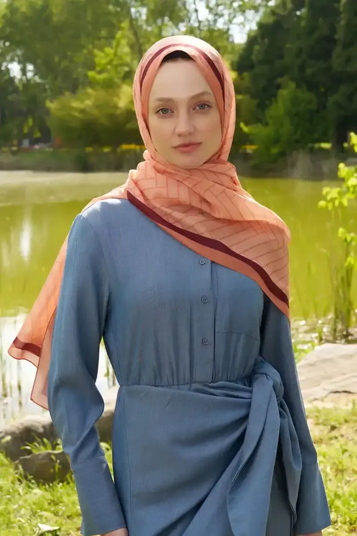 Madame Polo-Hyper Zigzag Pattern Shawl - Orange 3