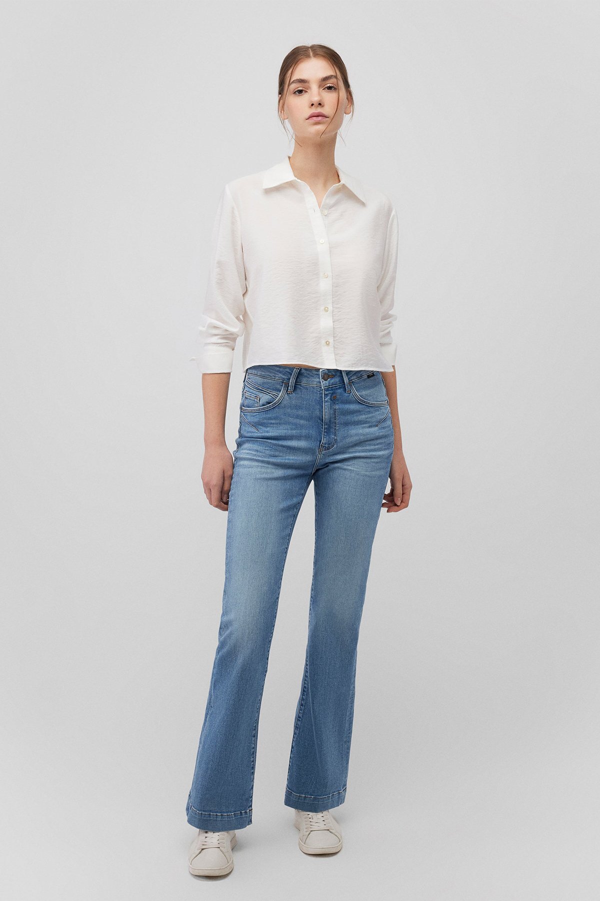 Mavi Beyaz Gömlek Loose Fit / Bol Rahat Kesim 1211028-620 — سفید p00001485