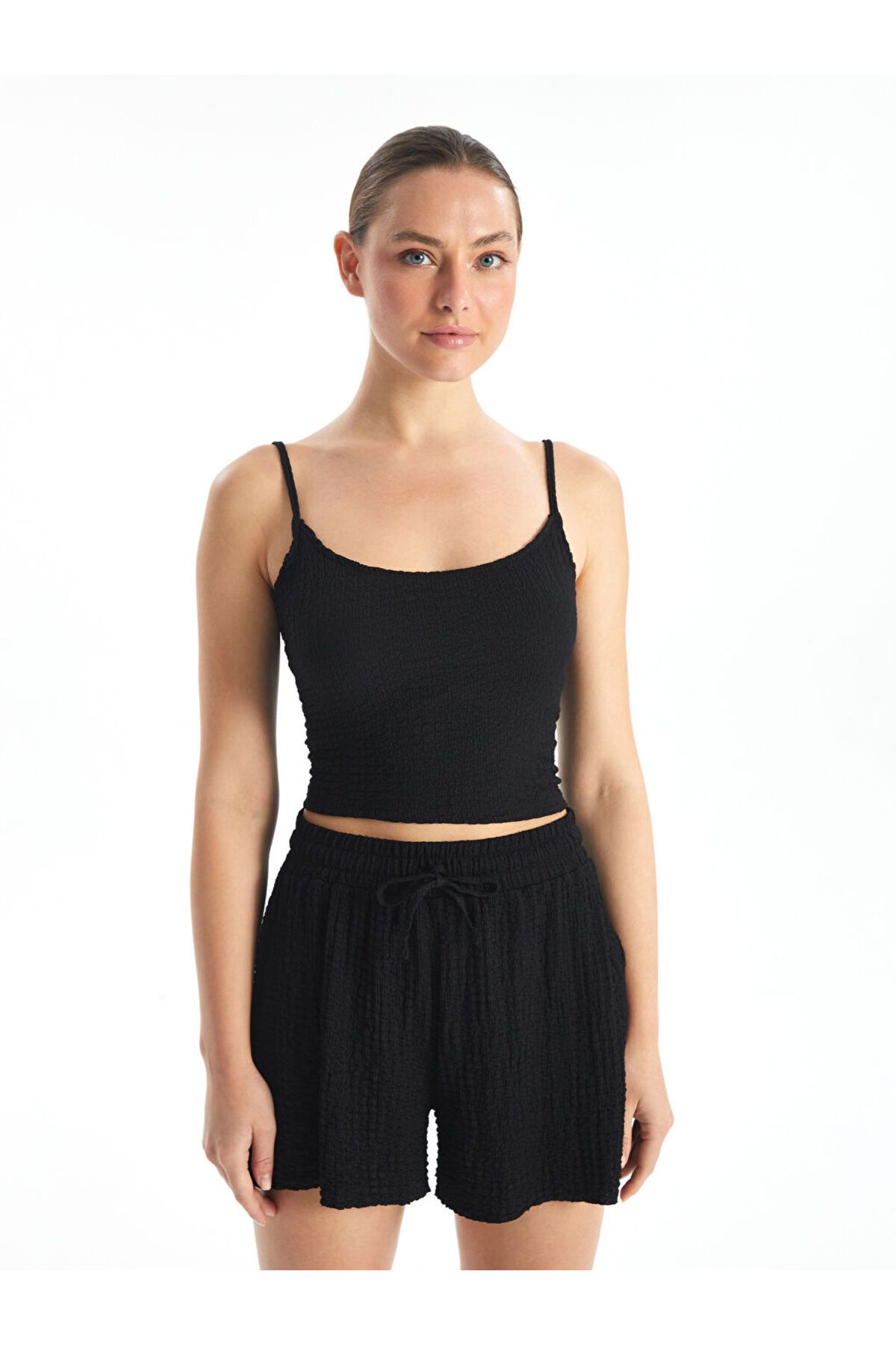 LC Waikiki LCW U Yaka Düz Askılı Kadın Crop