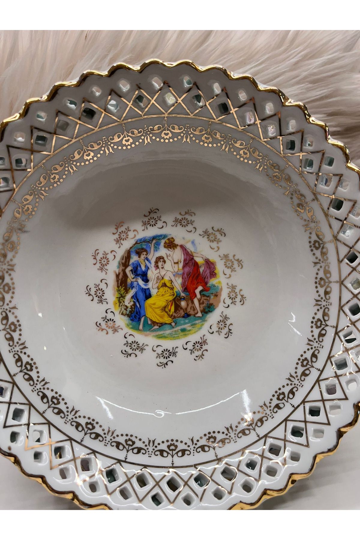 BardakçıMurat Kabartma Çiçek Desenli Meyvelik | Şık Sunum & Dekoratif Servis Tabağı
