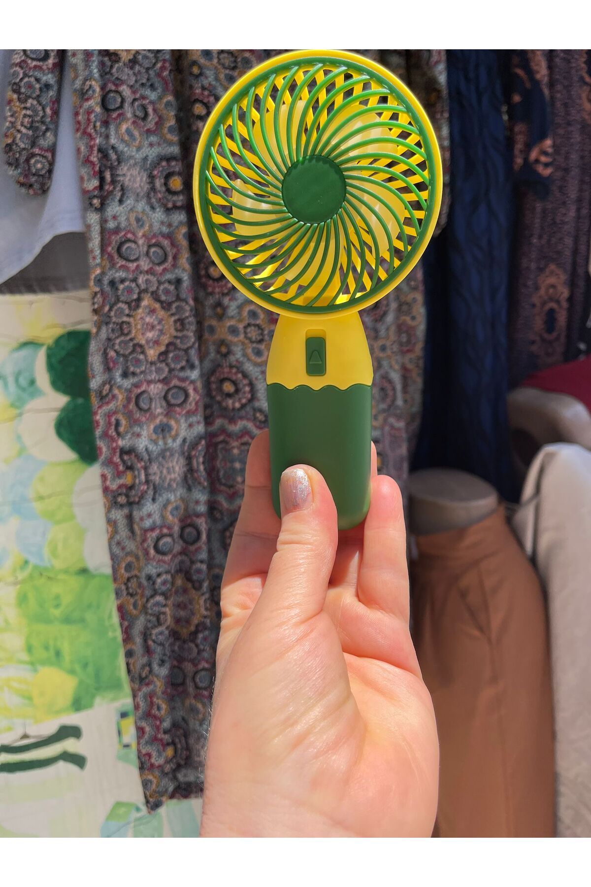 TASARIM13 Mini Fan Masaüstü Taşınabilir Telefon Stantlı Vantilatör 2 si 1 Arada Taşınabilir Masaüstü Fan