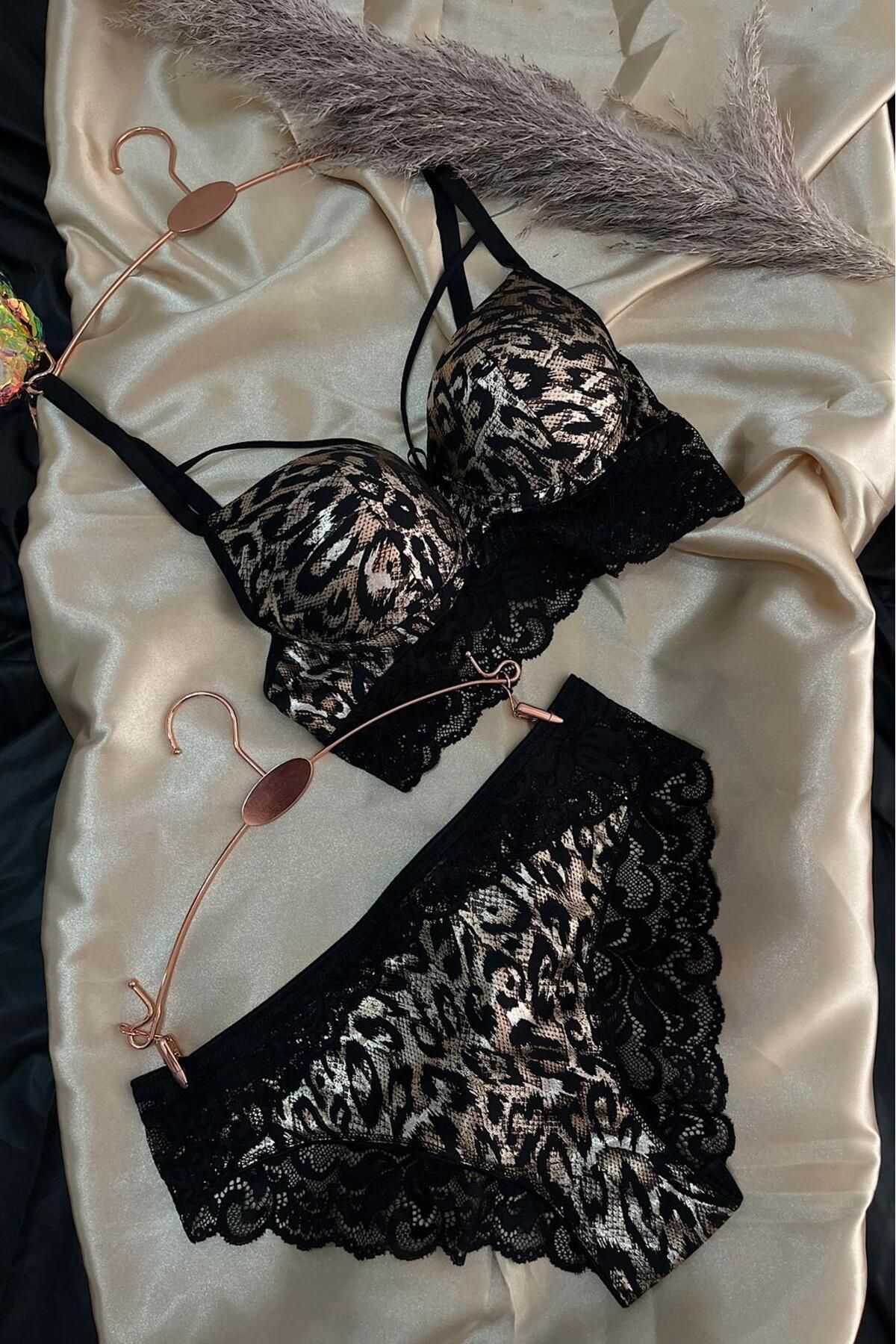 Vera Vibe Leopar Desenli, İp dekolteli, Leopar deseni arkası dantelli külot Sütyen Takımı