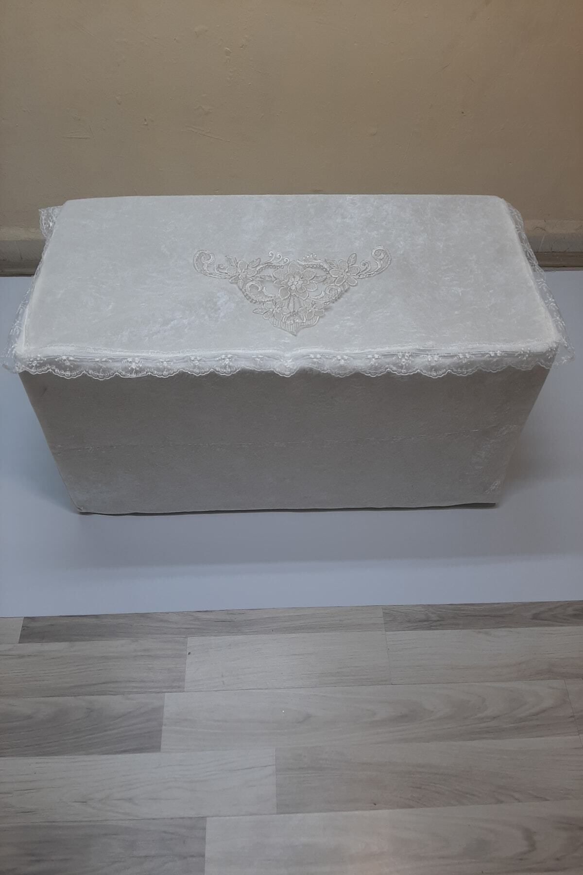 teknotrust Kadife Kumaş Süngerli Yorgan Hurç, Fransız Güpürlü, Dantel, Krem, 98x48x44cm