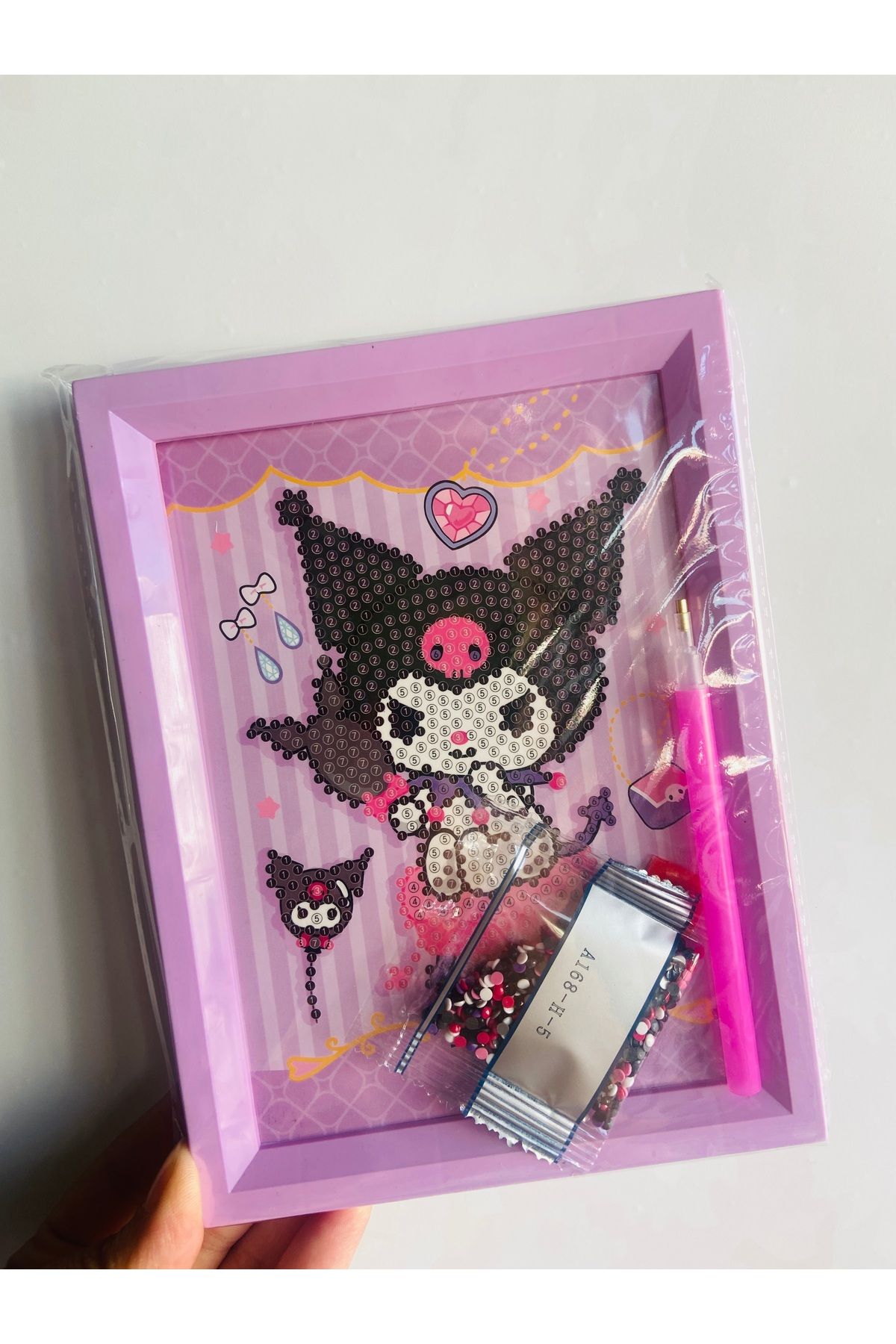 synshop Kuromi Sanrio Kuromili Elmas Mozaik Kendin Yap Boncuklu Taşlı Tablo (Çerçeveli) Sanat Kit Taşlama