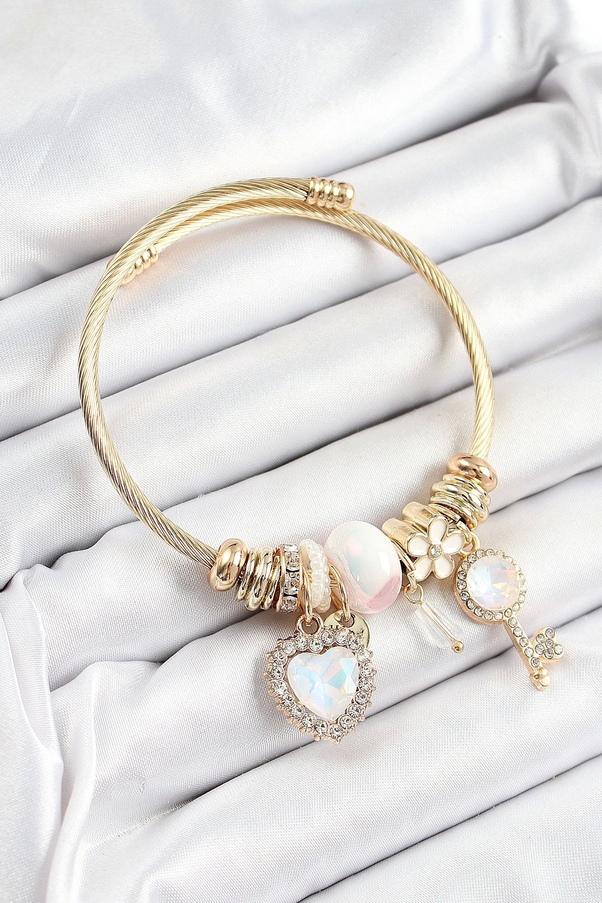 GLIMMERY 316L Çelik Beyaz Zirkon Taşlı Anahtar Ve Kalp Model Gold Renk Charm Bileklik