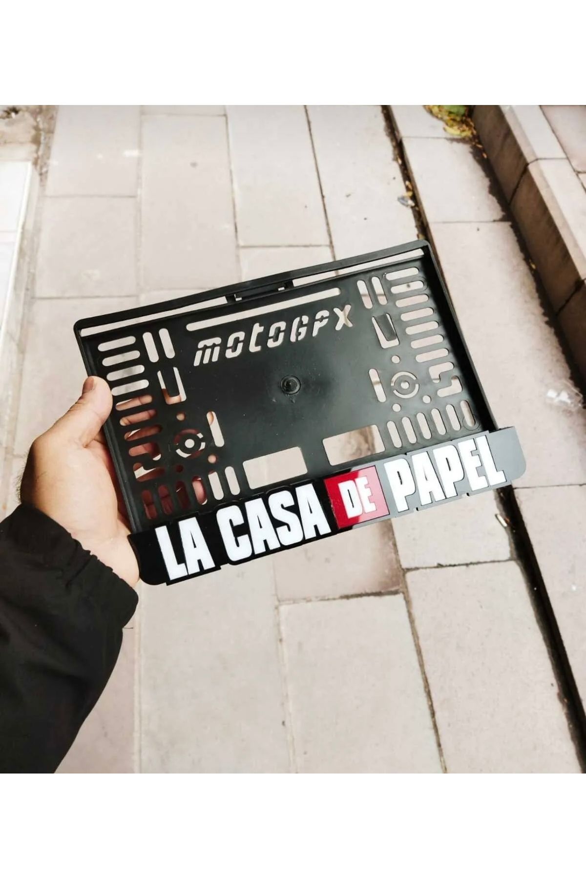ARGECNC Pleksi lazer kesin motor plakalık