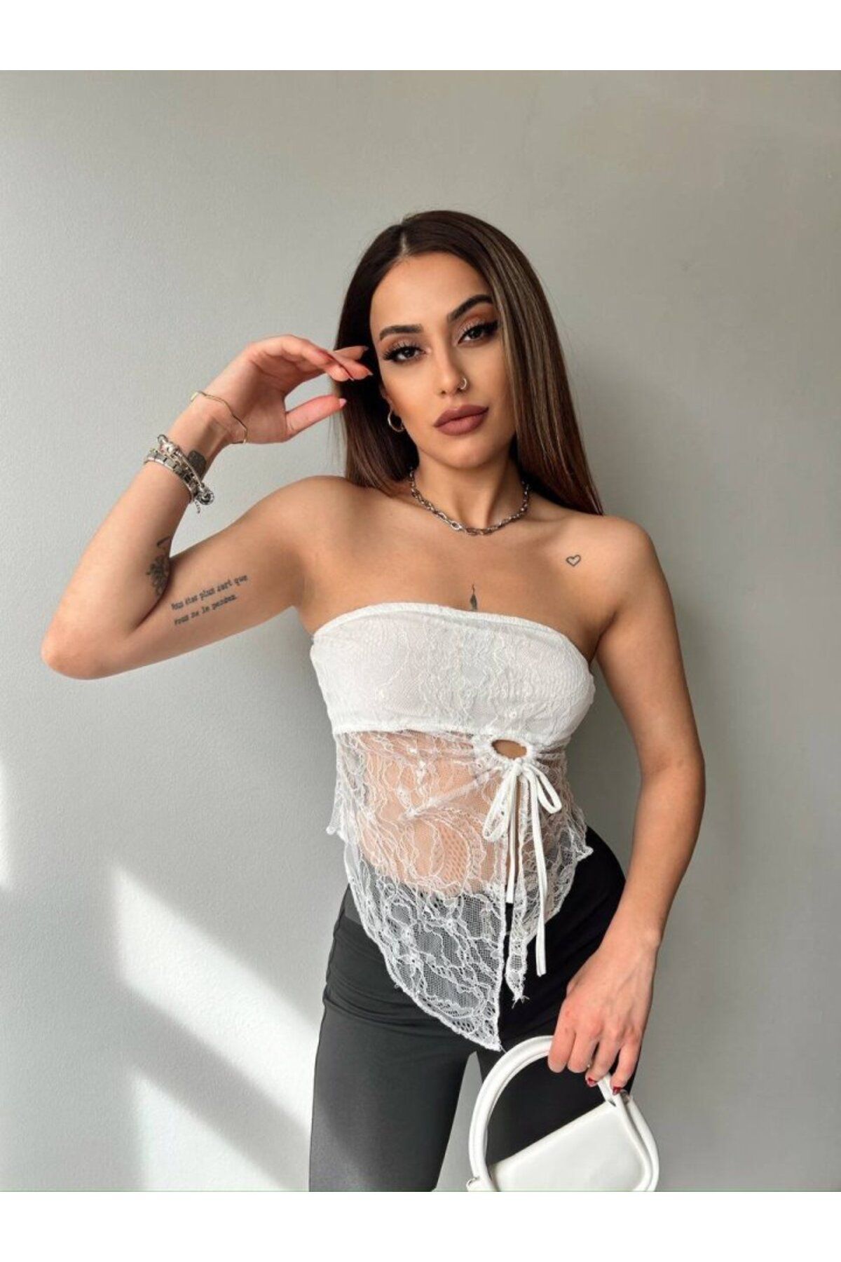 ETİLER COLLECTION Kadın Göğüs Ve Sırt Dekolteli Transparan Dantel Detay Bluz