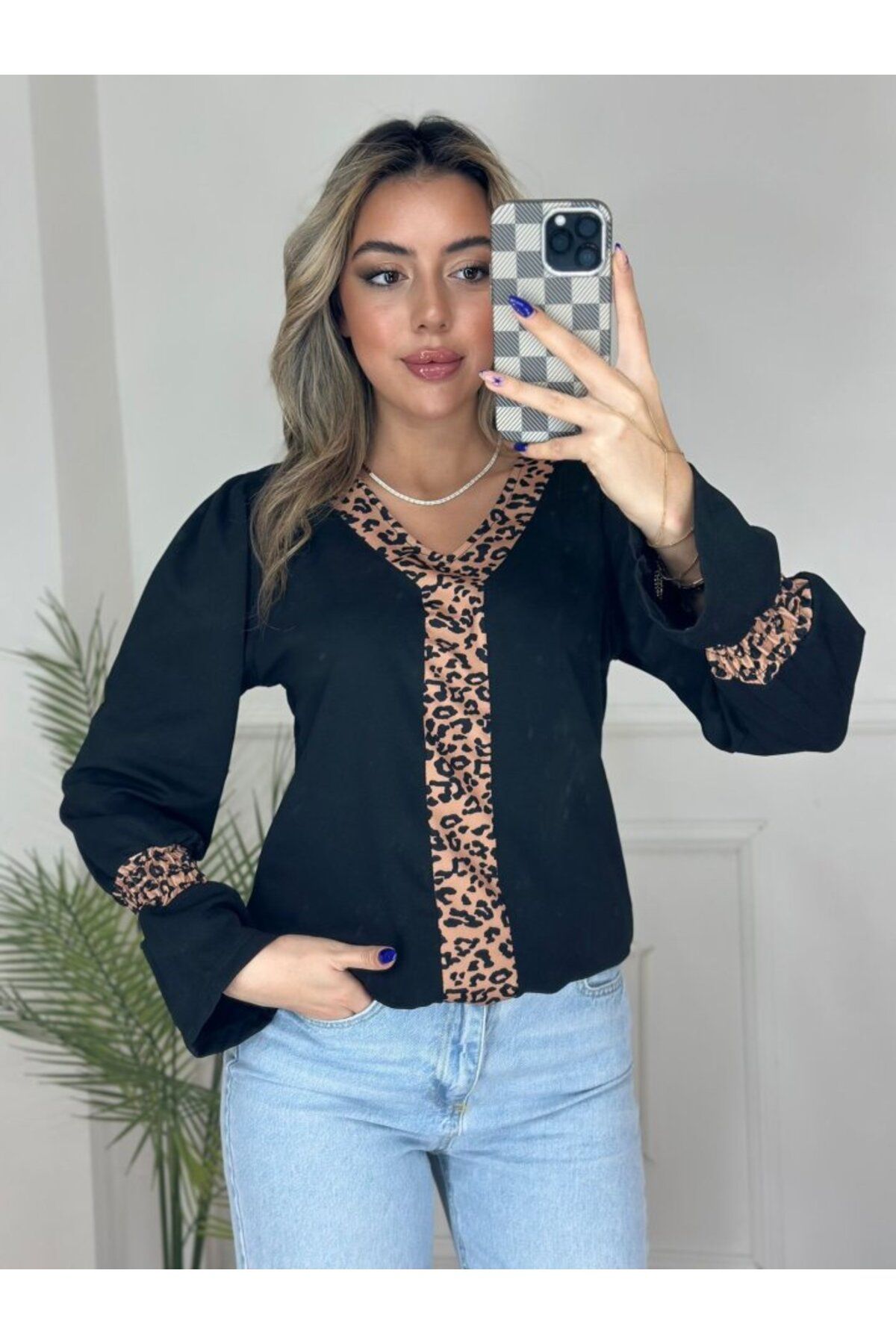 ETİLER COLLECTION Kadın Uzun Kollu Leopar V Yakalı Krep Bluz