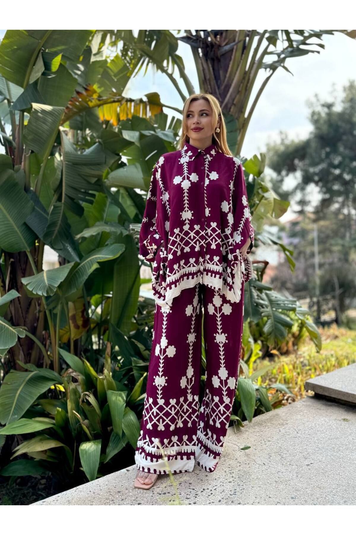 Castivo Fashion Desenli Salaş Gömlek ve Bol Paça Pantolon 2’li Takım