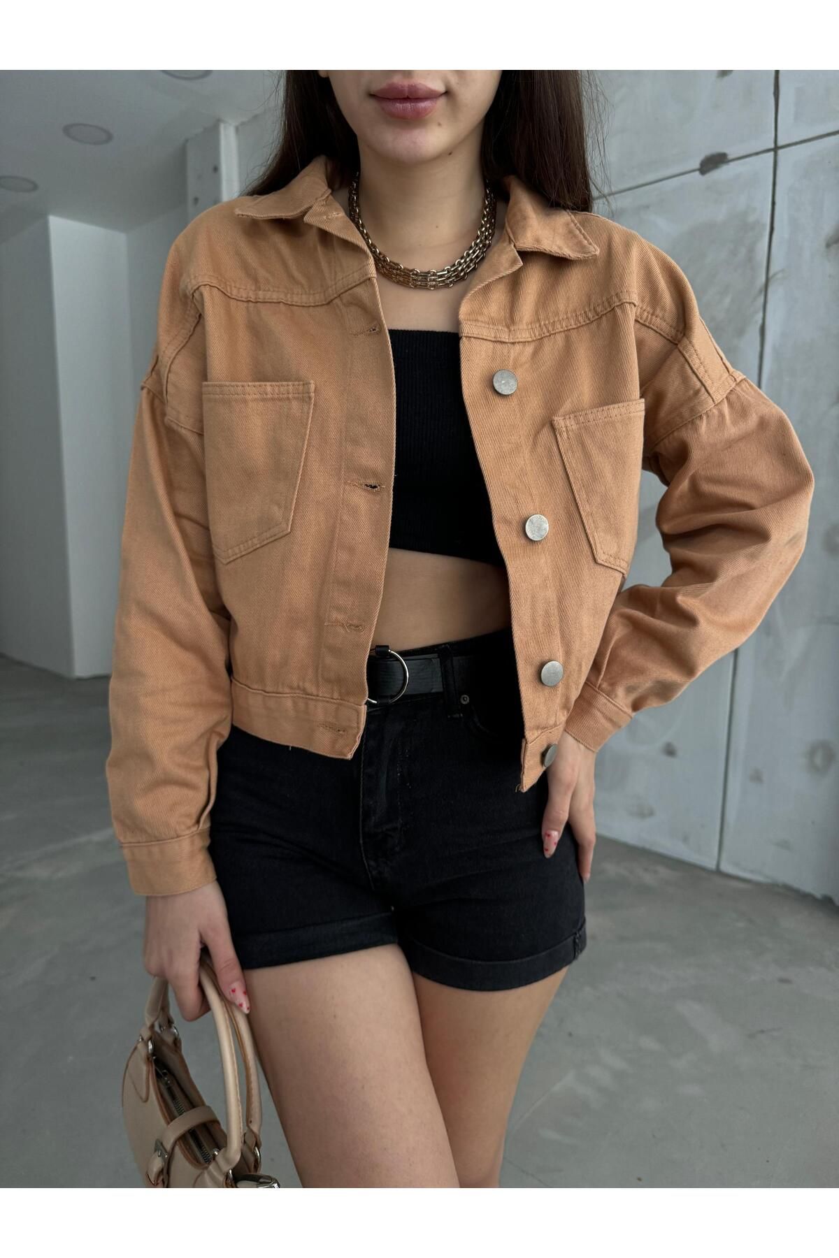 BEEMU Çift Cepli Denim Crop Ceket