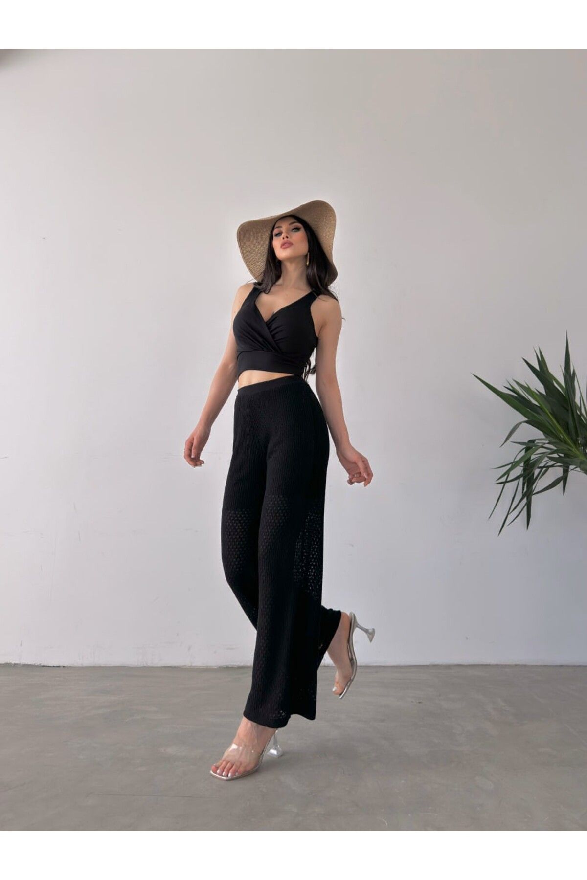 BEEMU Kruvaze Yaka Crop Bluz Ve Detaylı Pantolon Triko İkili Takım