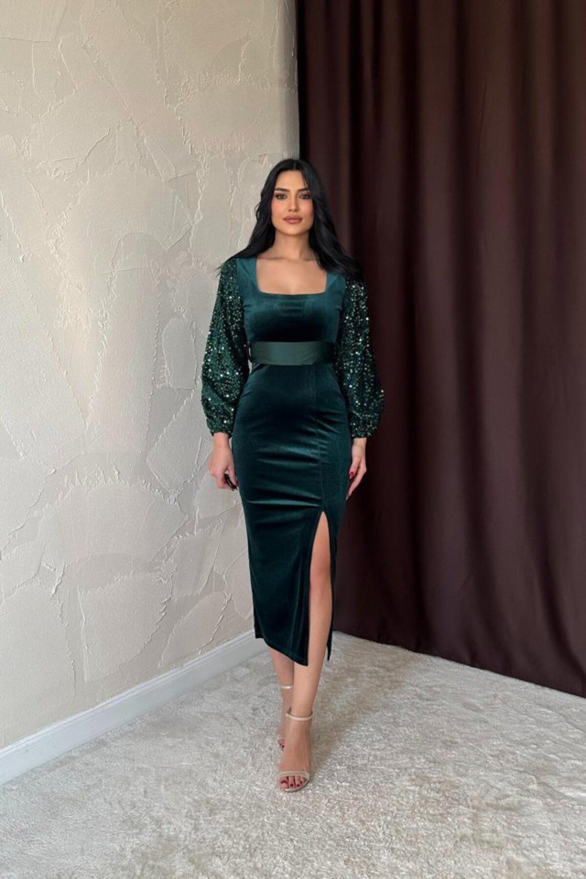 ETİLER COLLECTION Zümrüt Pul Payetli Kadife Elbise