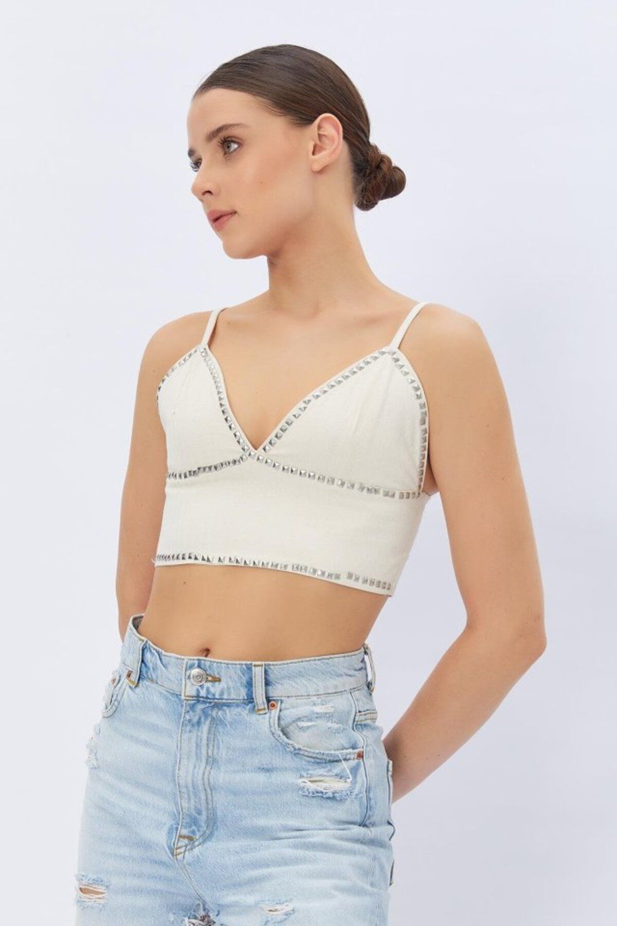 ETİLER COLLECTION Zımbalı Askılı Bluz - Krem