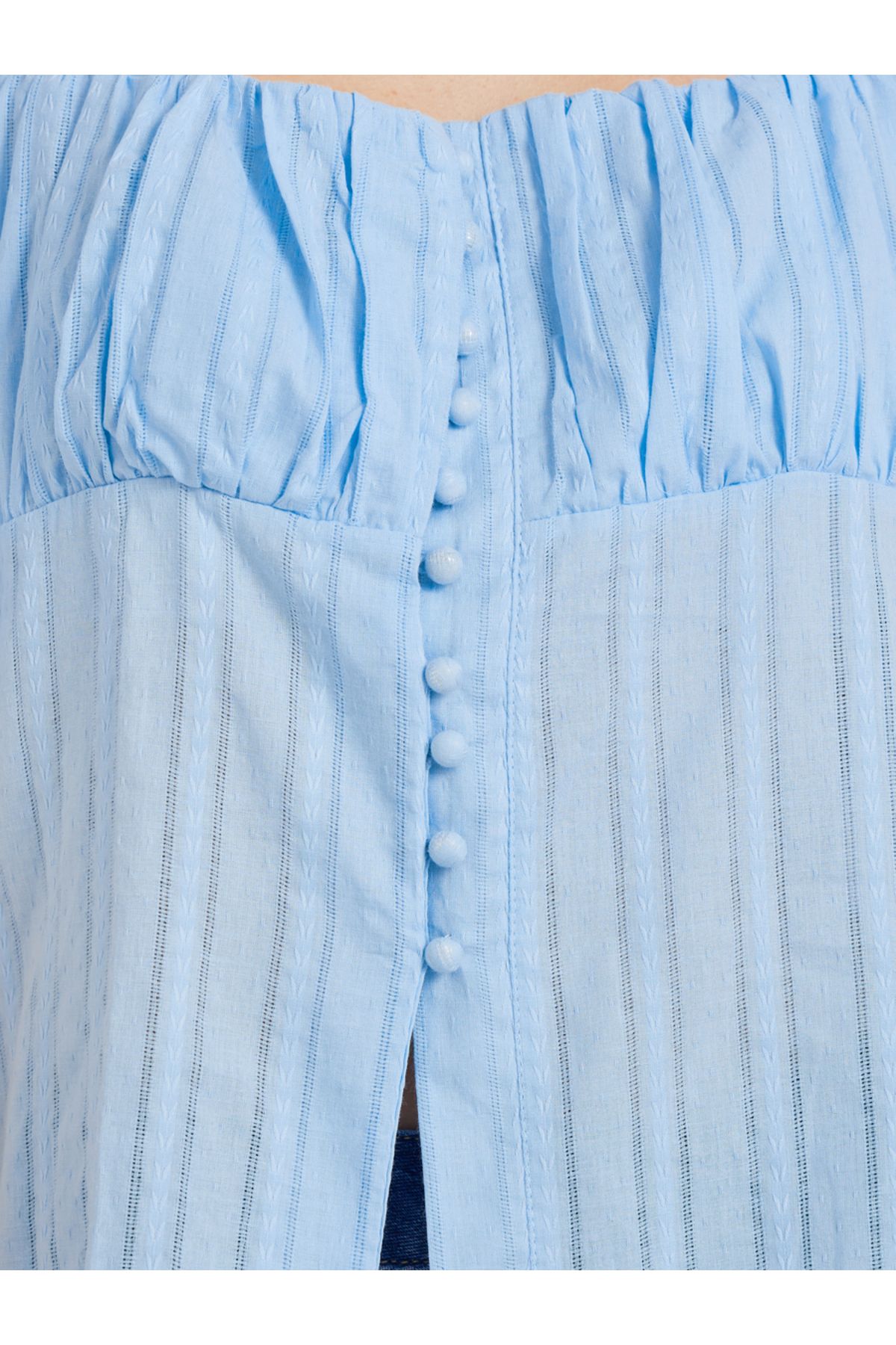 Styli-Textured Puff Sleeve Square Neck Buttoned Top 4