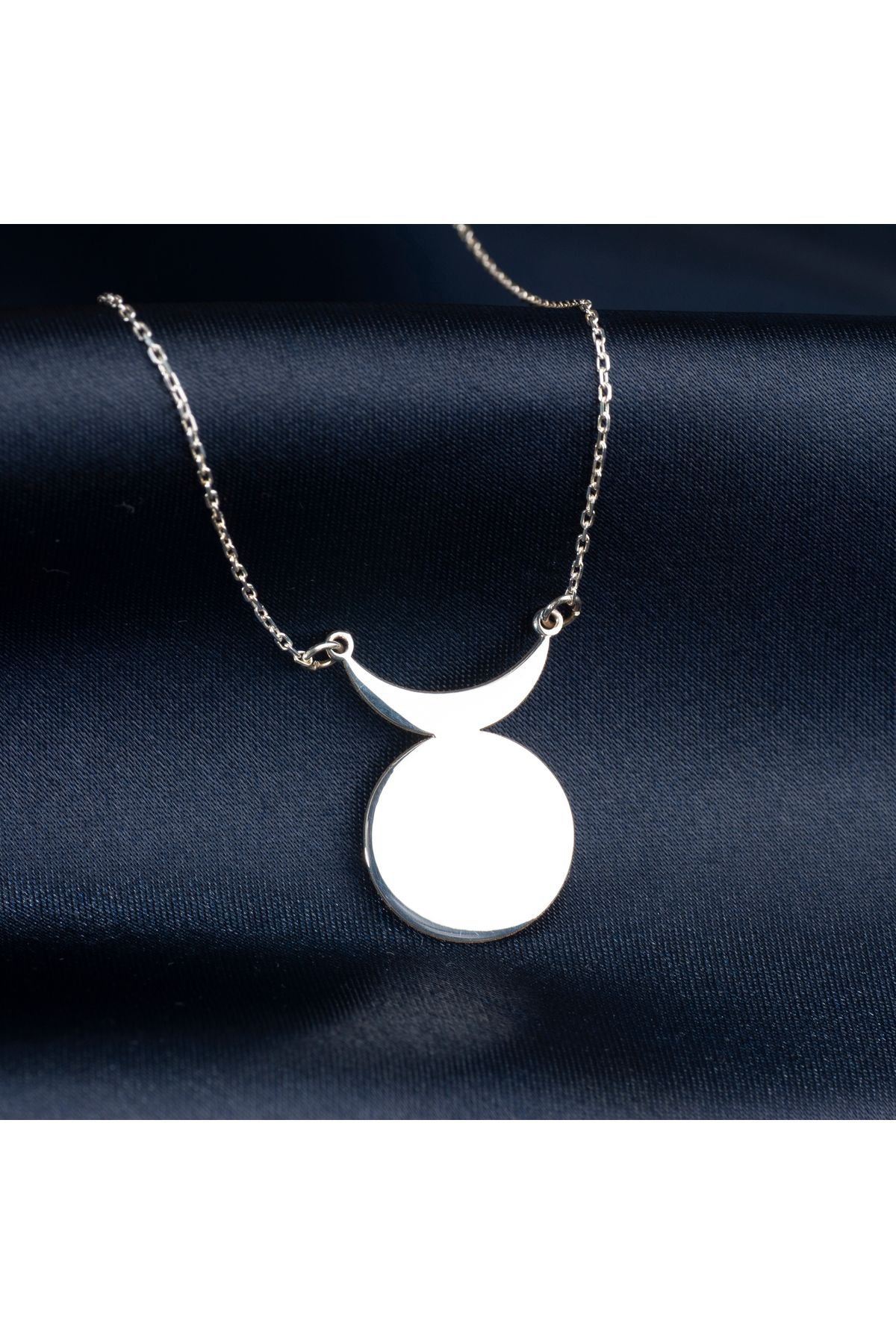 DIZY SILVER Ay Tanrıçası Kolyesi • Hilal ve Dolunay Sembolü • 925 Ayar Gümüş • Spiritüel Takı • Hediyelik