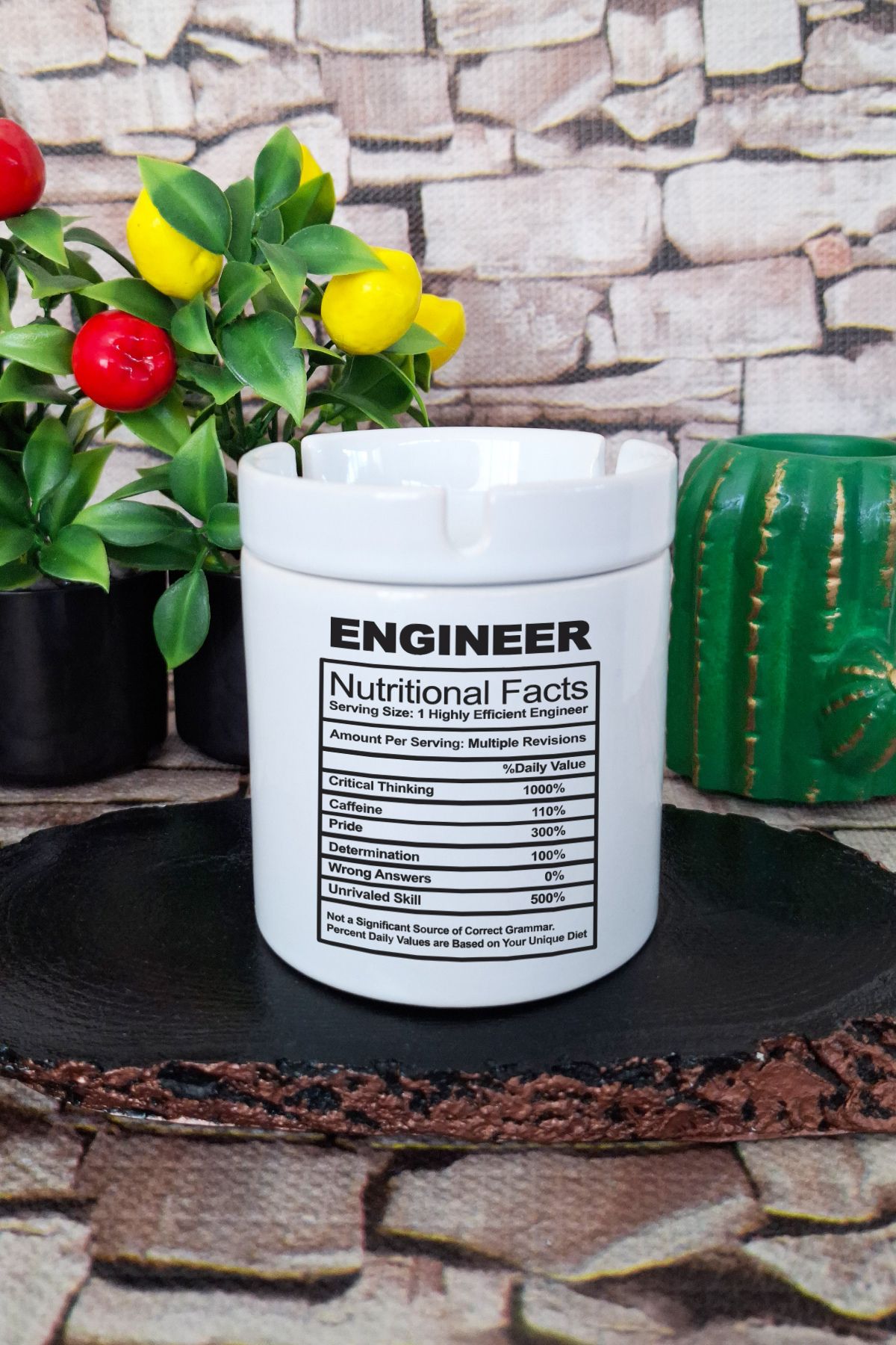 qoeuyl boutique Engineer Nutrition Facts Mühendis Hediye Baskılı Seramik Kapaklı Kokusuz Küllük