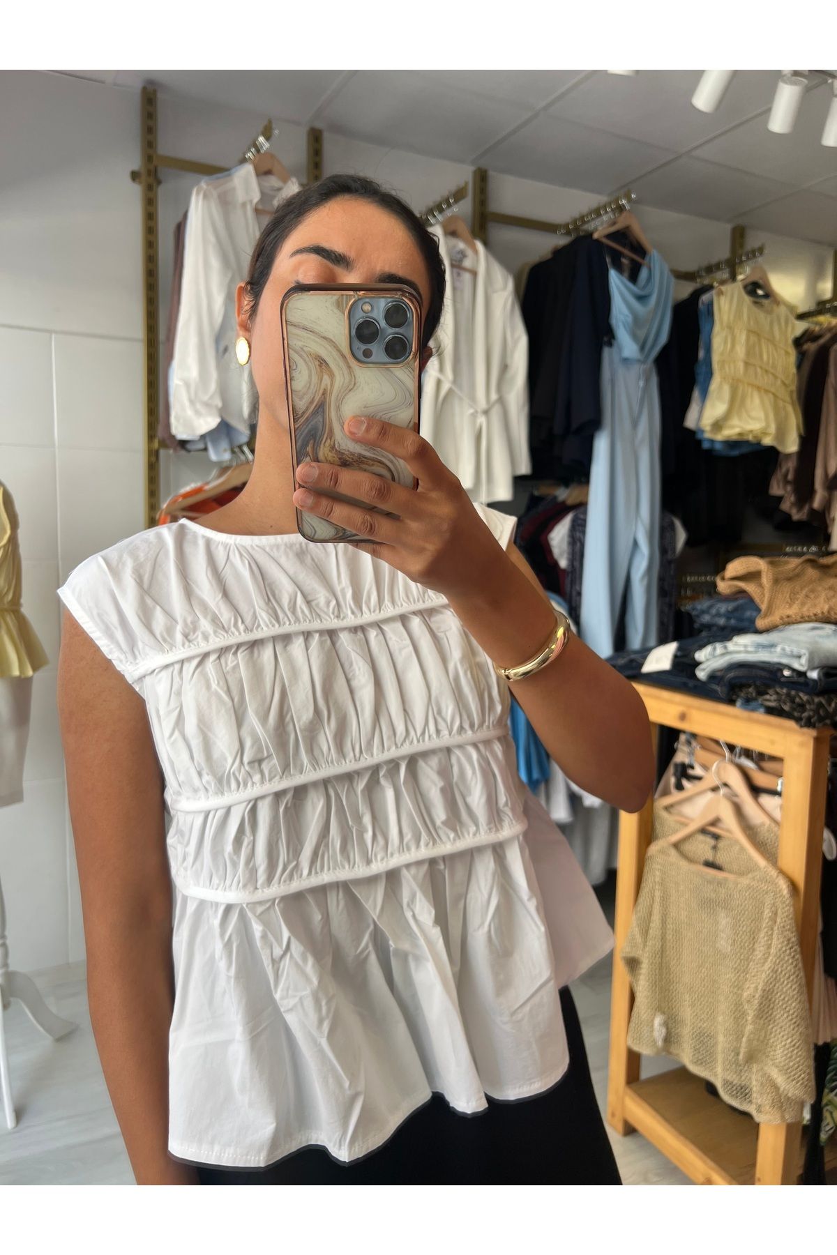 Butik Dikiş detaylı kolsuz kabarık bluz