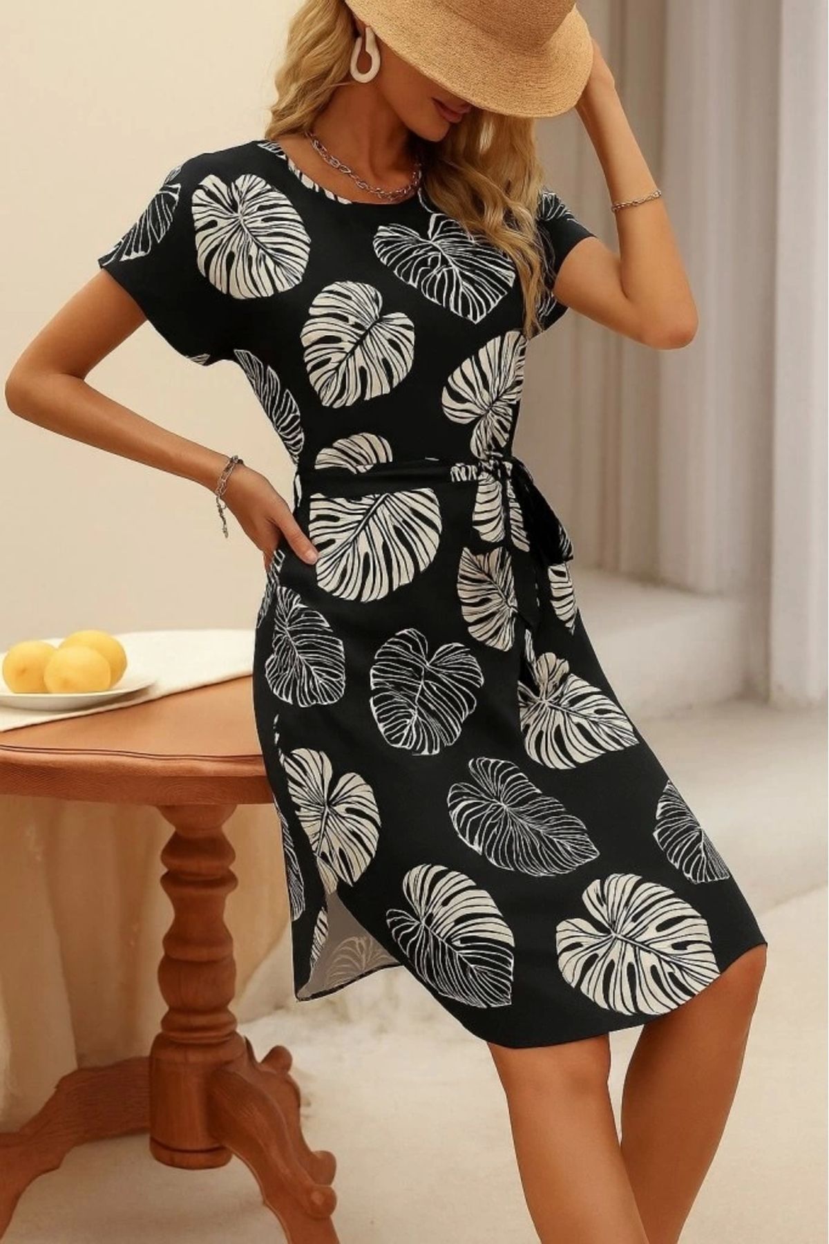 Butik Kadın Kısa Kollu Bisiklet Yaka Desenli Kuşaklı örme Krep Midi Elbise