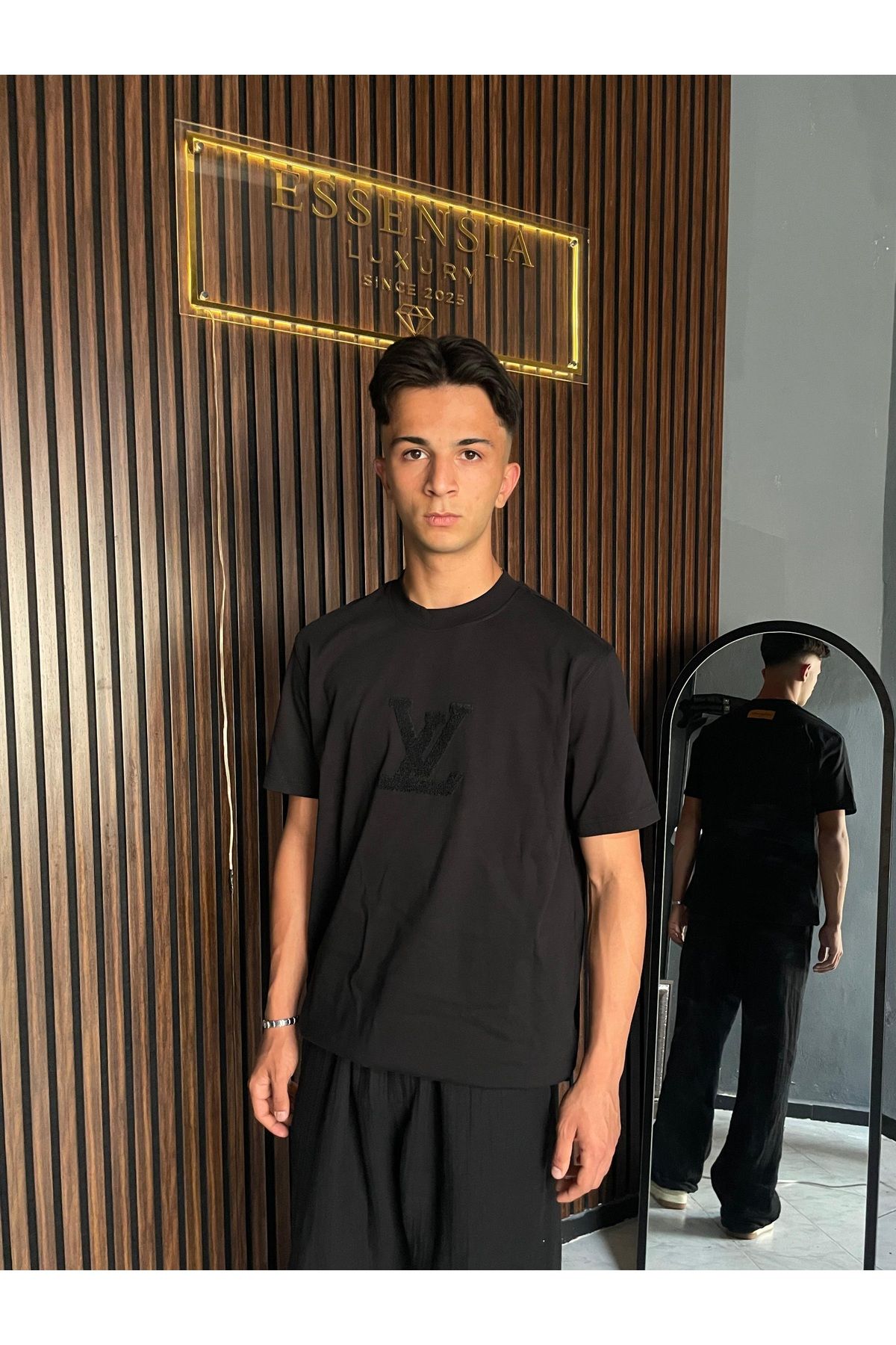 LUXURY LOUİS VUİTTON T-SHİRT
