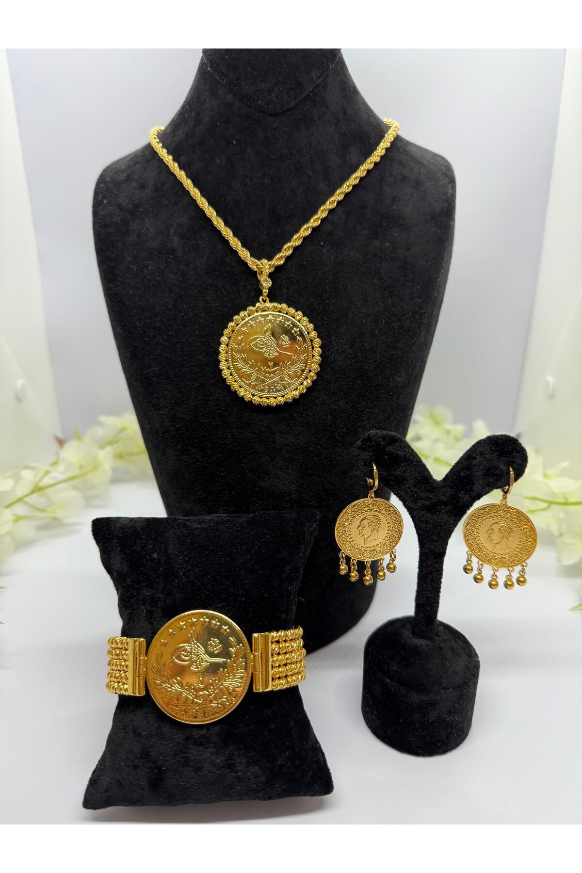 Constanza Exclusive 22 Ayar Altın Kaplama Osmanlı Tuğralı Motifli Set Kolye,Keleoçe,Küpe Lvd525
