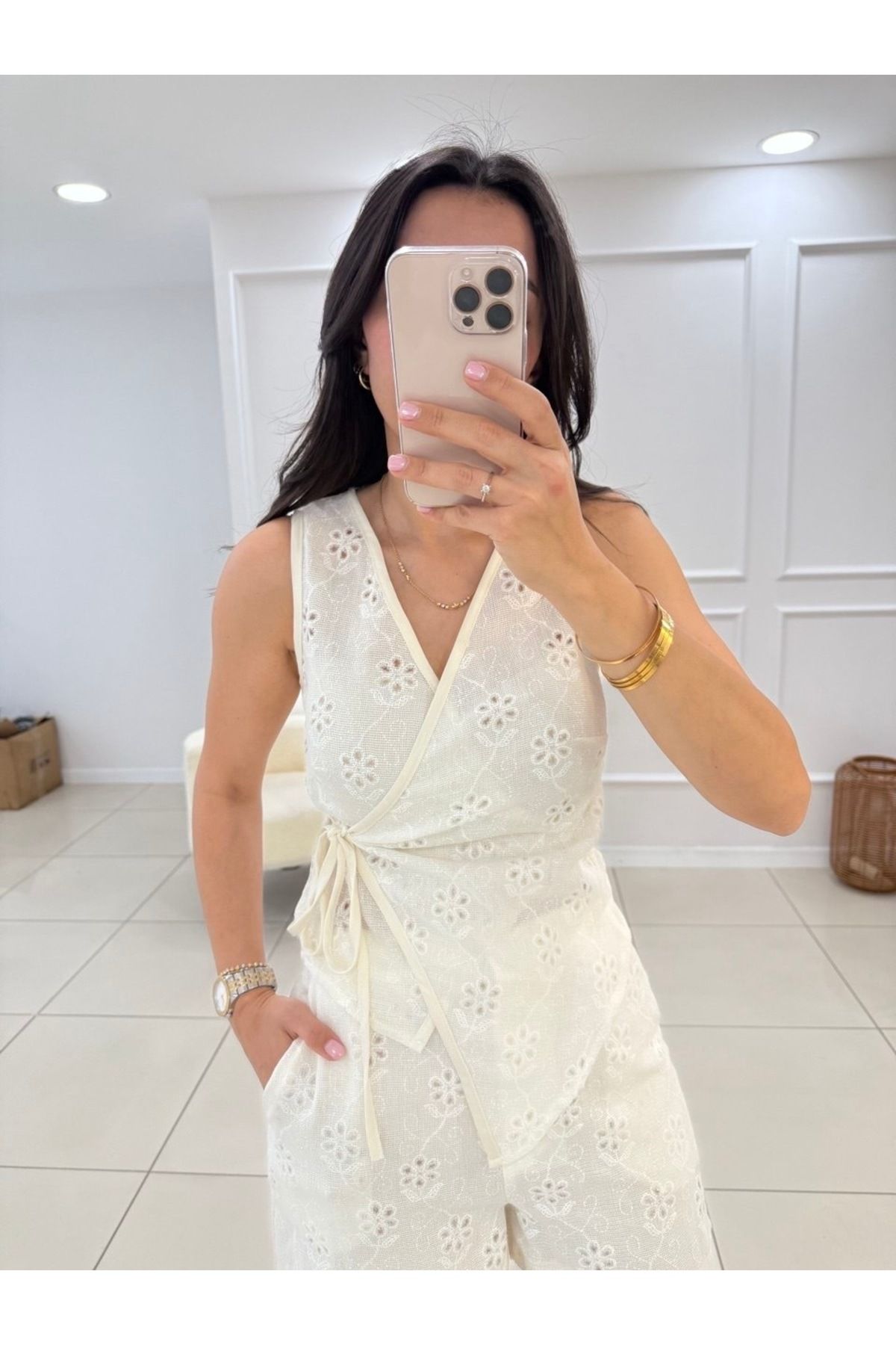 Butik Ajurlu Bağlamalı Yelek