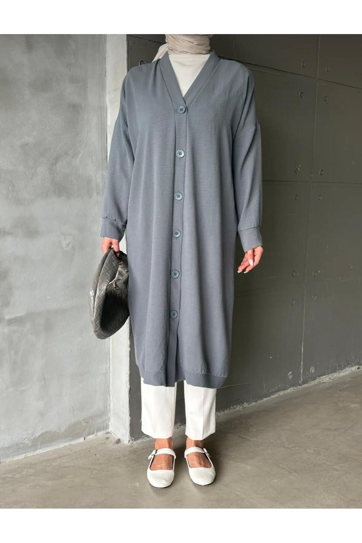 noyacollection Düğmeli Giy-Çık Kap