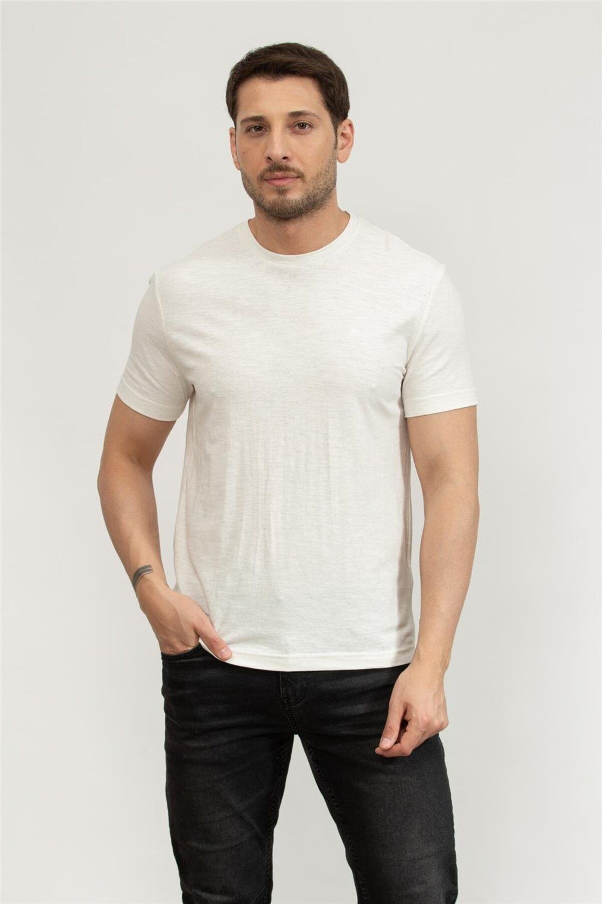Calvin Klein Erkek Bisiklet Yaka T-Shirt
