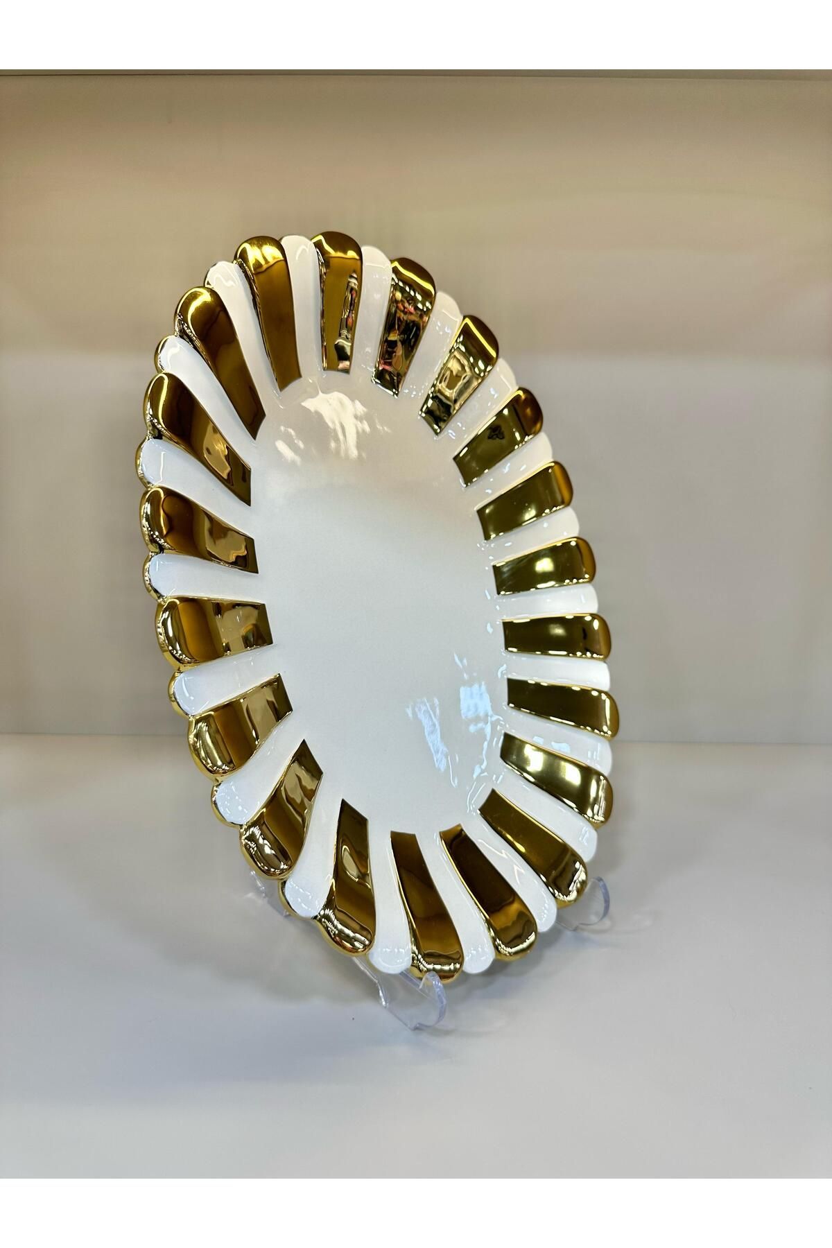 Litya Home PORSELEN OVAL GOLD SERVİS TABAĞI SUNUMLUK