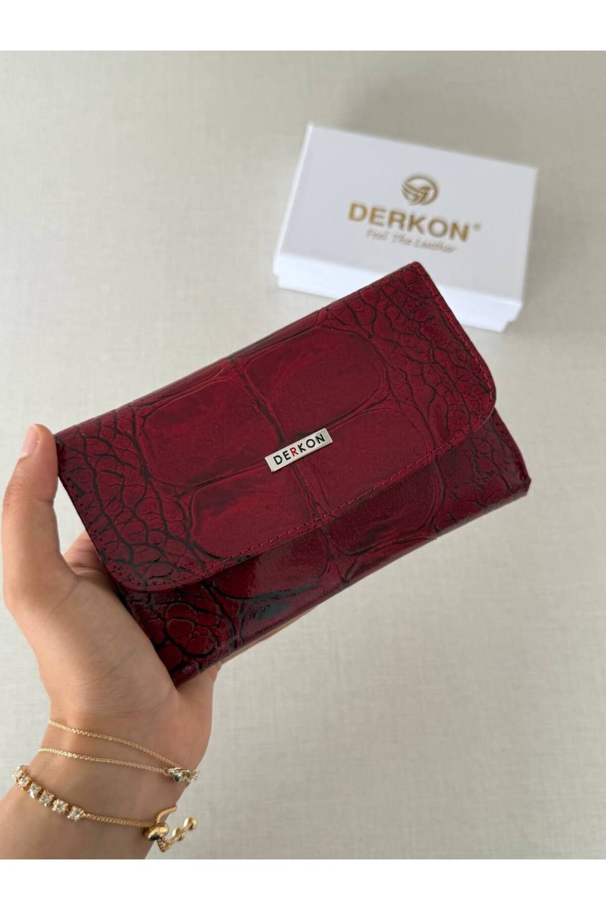 DERKON Timsah Desenli Orta Boy Hakiki Deri Kadın Cüzdanı Bordo