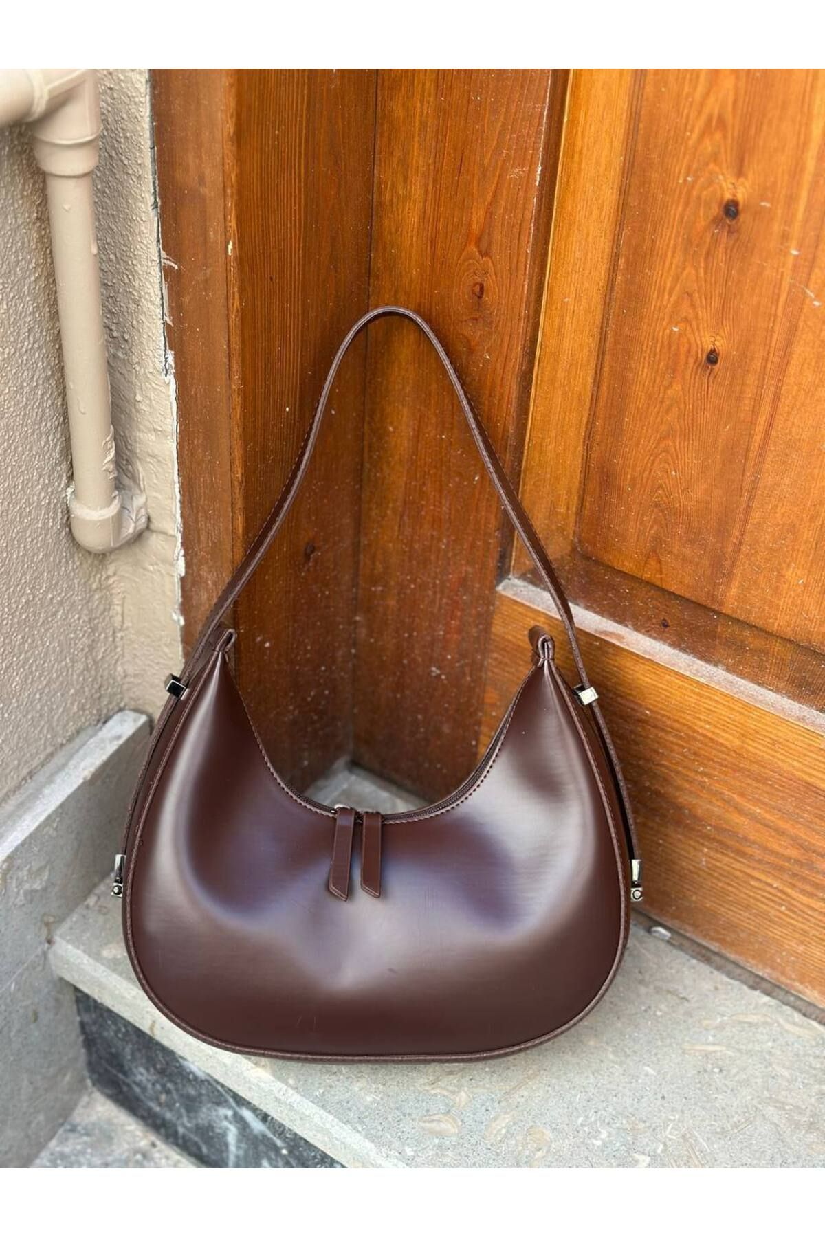 moda paketi Kadın Klasik Omuz Çantası - Koyu Kahverengi