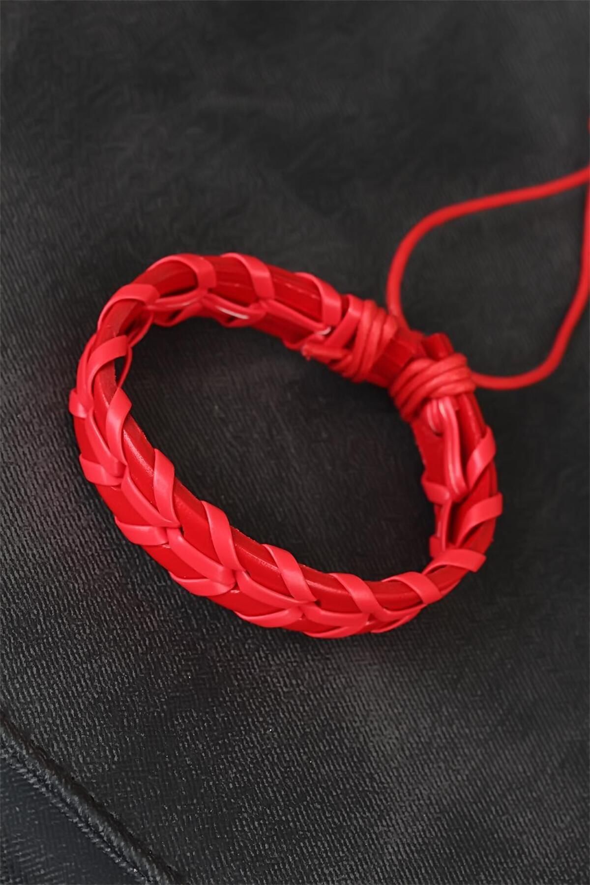 callerrons accessories Kırmızı Renk Örgü Deri Erkek Bileklik - EB1852-ST
