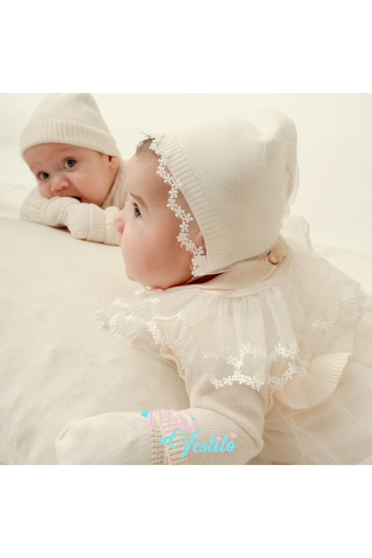 MiniVestito Angela İnci Zarafeti Dantel Detaylı Kız Bebek Mevlüt Takımı fotoğrafı 3 (önizleme)