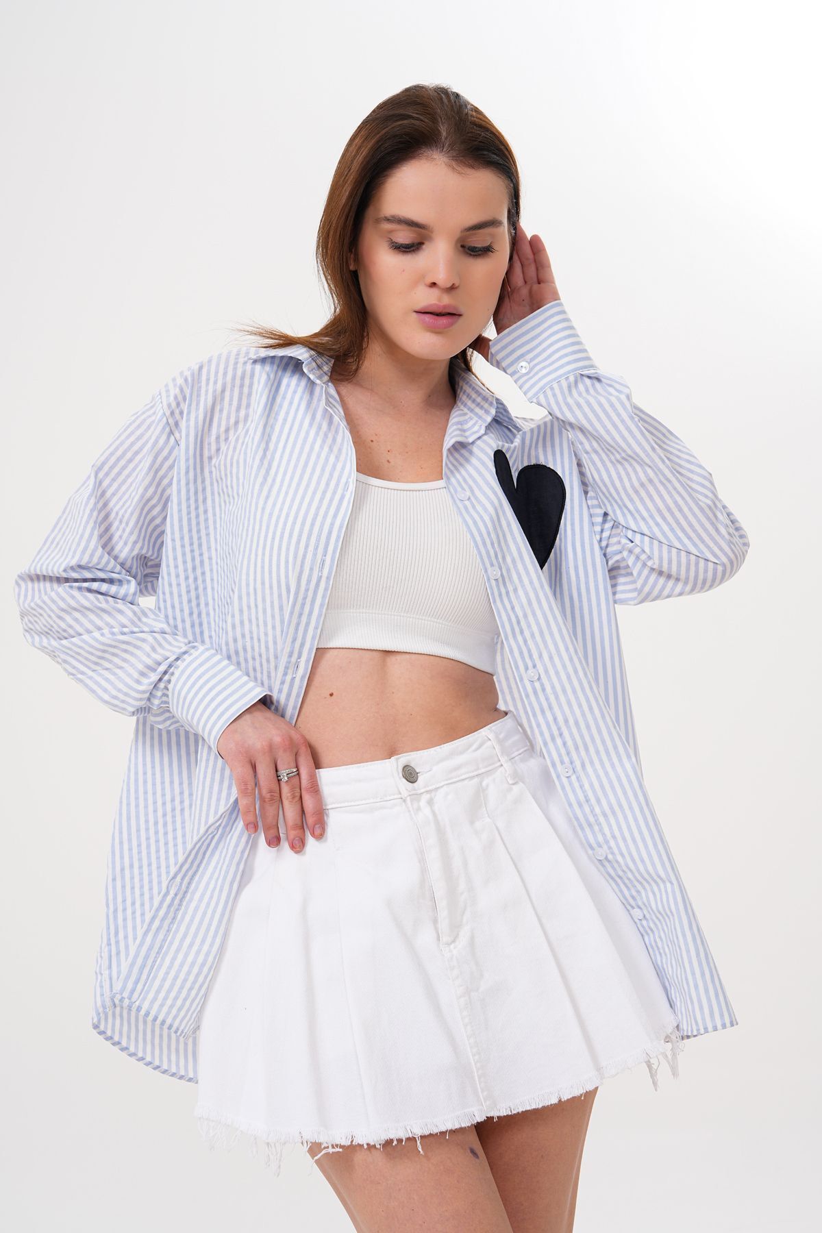 ARONLİ Kadın Çizgili Oversize Kalp Detaylı Gömlek