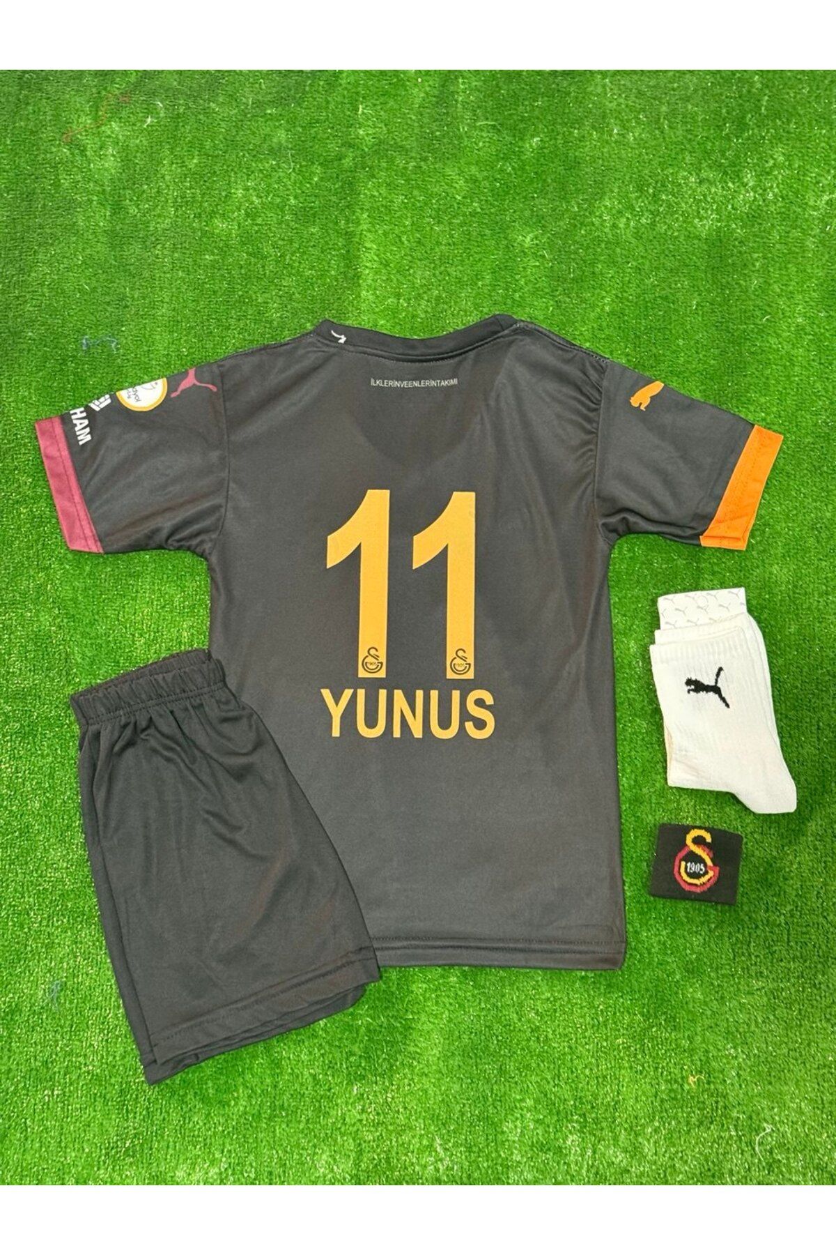 Alaturka Mix 5-YILDIZLI Galatâsarây. / Yunus Akgün / 2025 Special Siyah Yeni Sezon Çocuk Forması 4'Lü Set