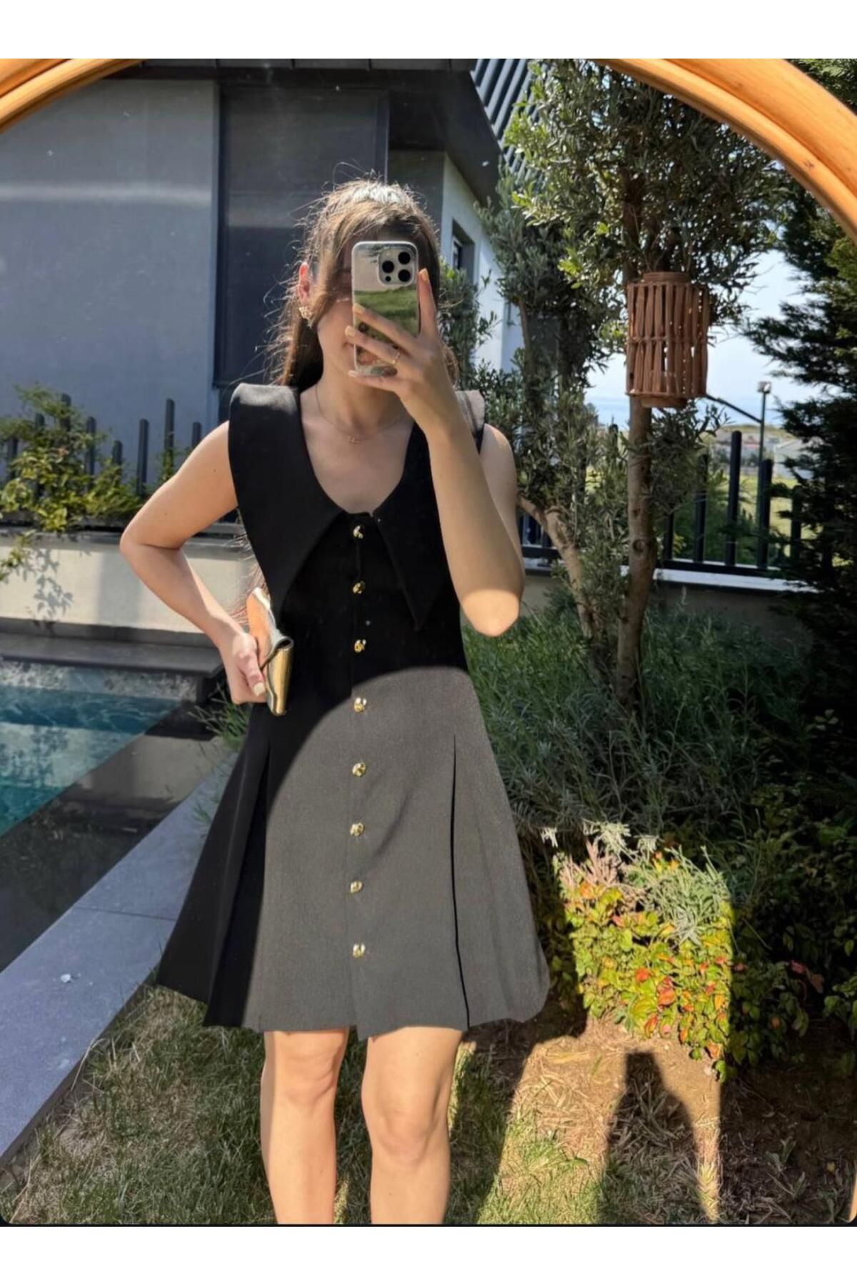 MODA Geniş Sivri Uçlu Yaka Önü Gold Düğmeli Elbise