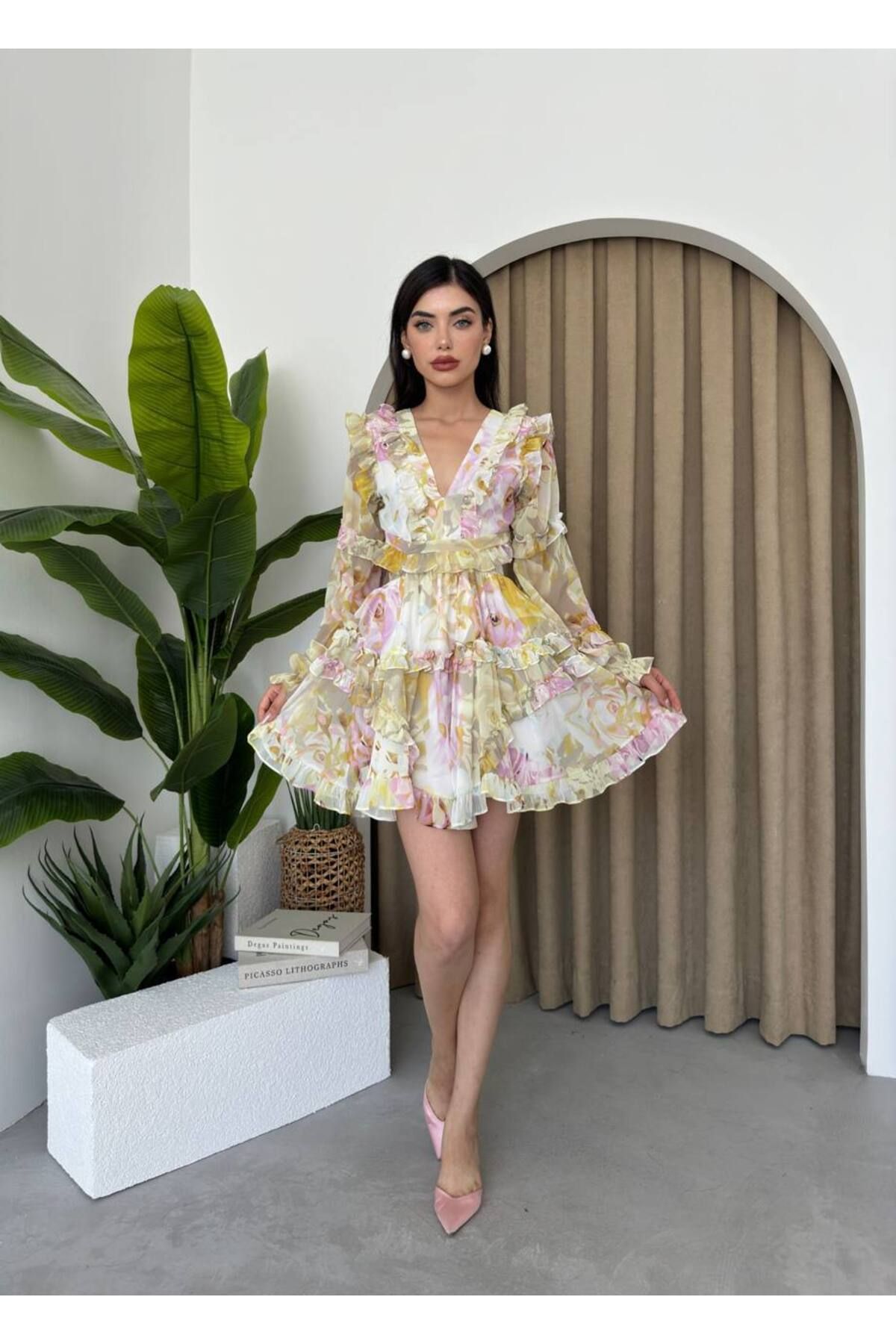 ETİKAFASHION Sırt Dekolteli Çiçek Desenli Mini Şifon Elbise