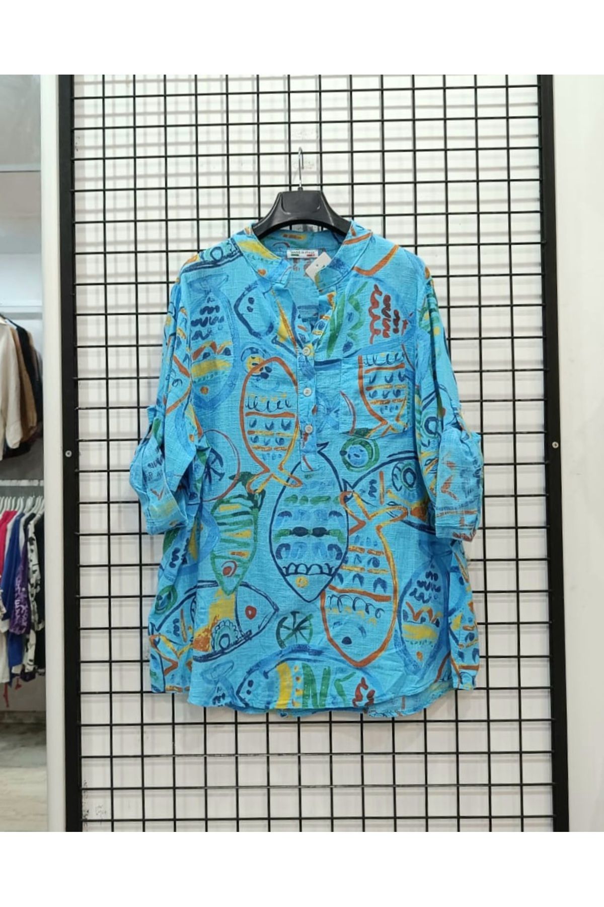Butik Şans Balık Figür Detaylı İtalyan Gömlek Bluz