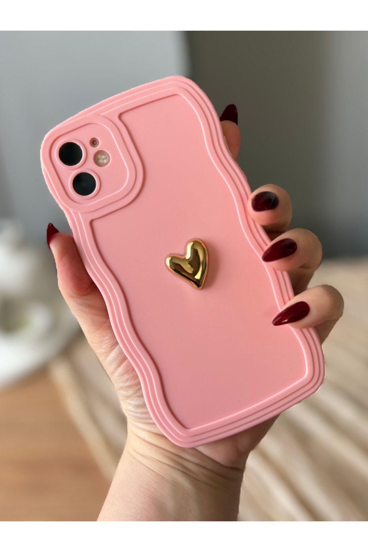 MirazTasarim IPHONE 11 3D KALP DEKORLU PUDRA DALGALI KENARLI KILIF