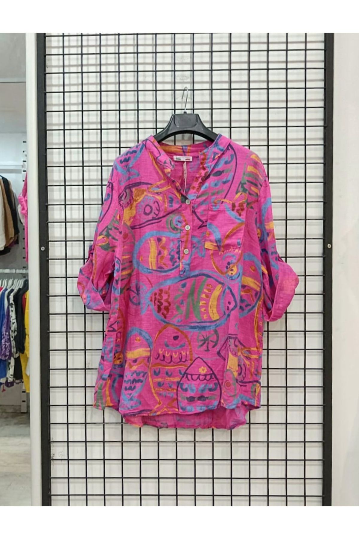 Butik Şans Balık Figür Detaylı İtalyan Gömlek Bluz