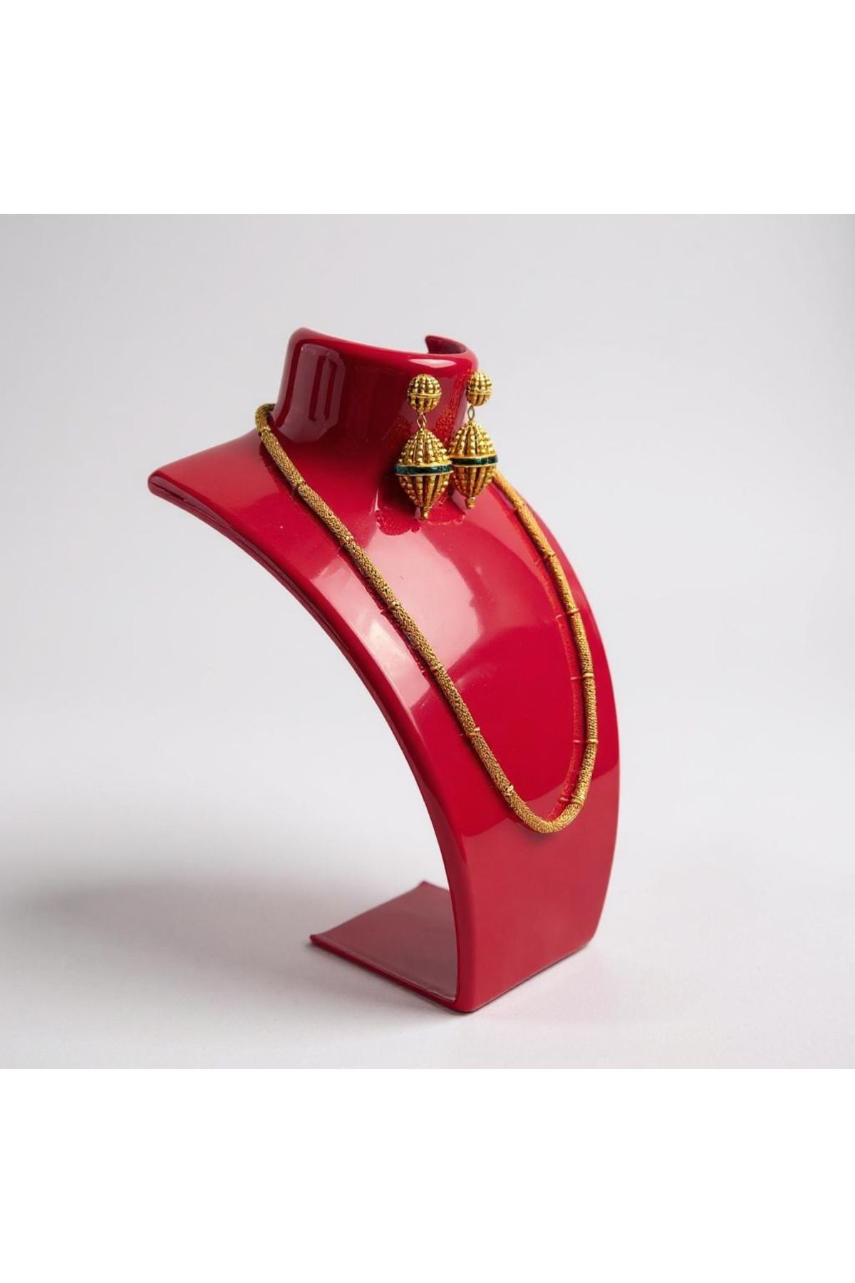 STAND MARKET Kolye Standı Akrilik Kırmızı 14x21 cm