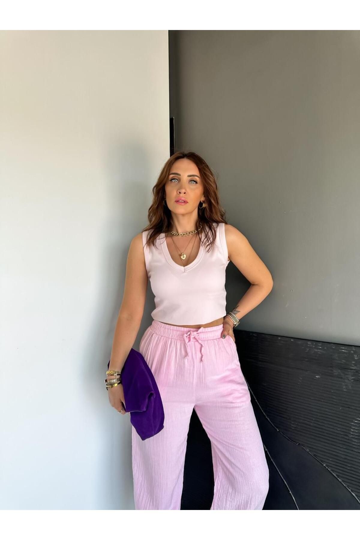 Zerrincan Giyim Pembe V Yaka Pamuklu Tshirt