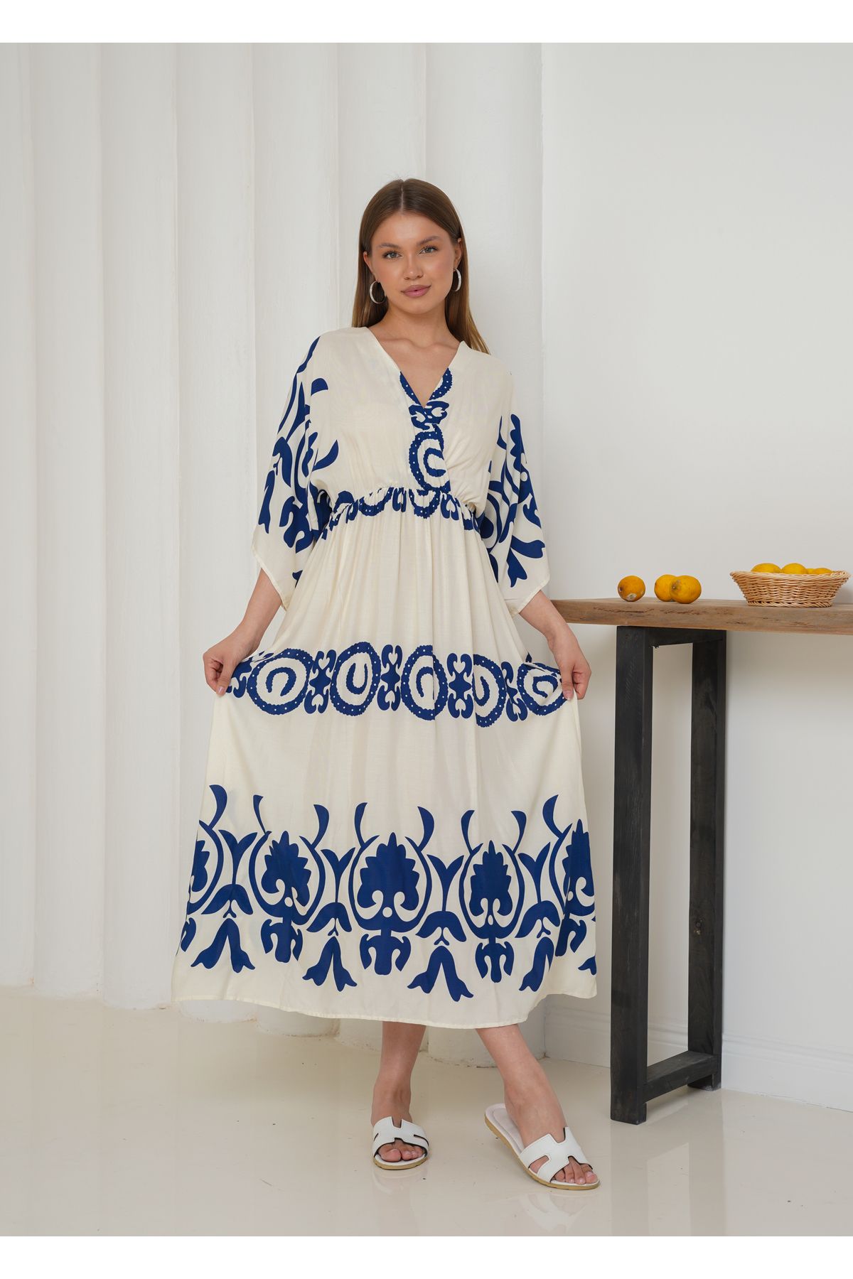 Butik Mavi Salyangoz Desen Kruvaze Yaka Elbise