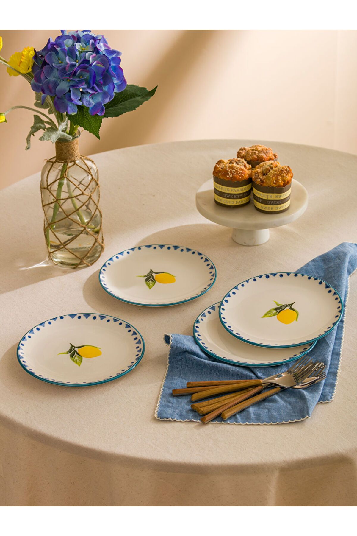 LC Waikiki Karişik Limon Baskılı Seramik Pasta Tabağı Seti 4'lü 21 cm