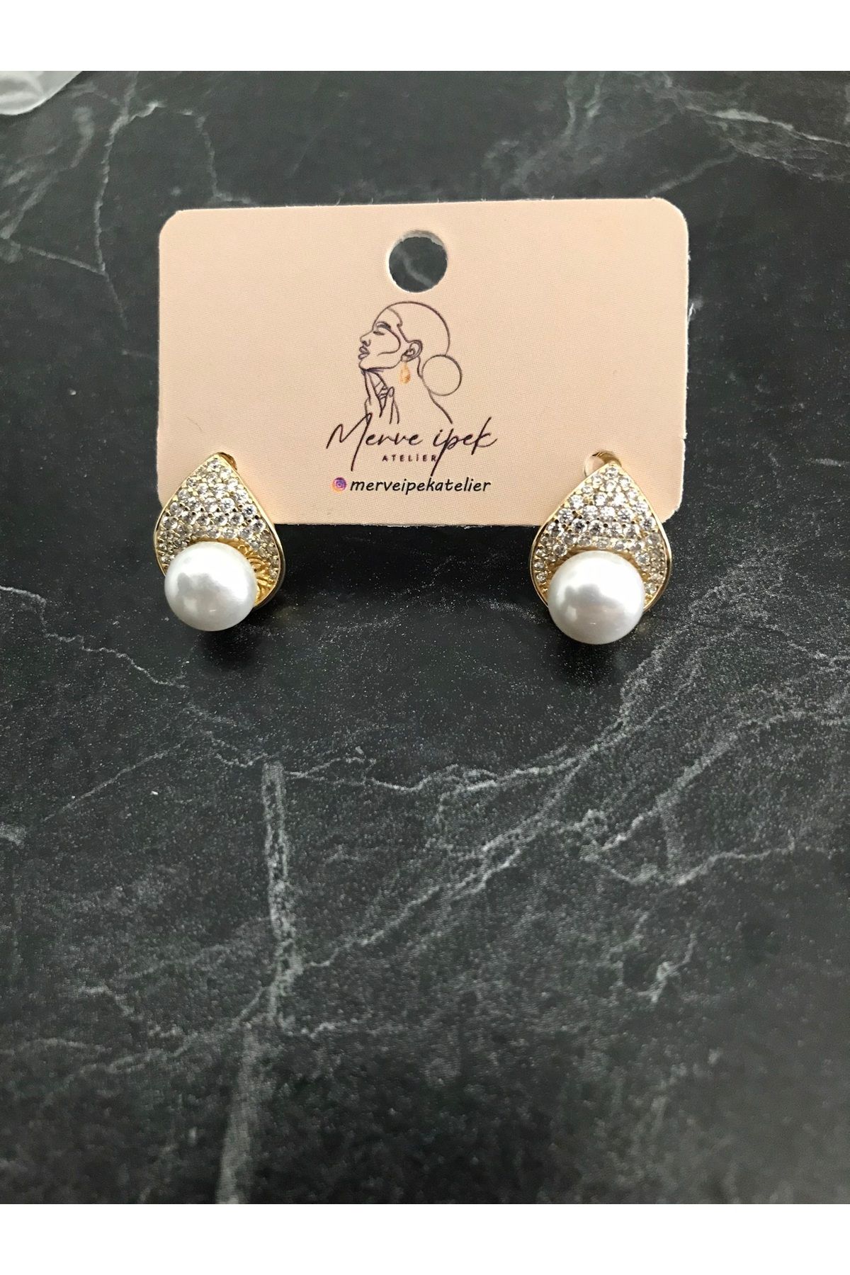 shop HELEN MODEL TAŞLI İNCİ DETAYLI PARLAK KARARMAZ KÜPE