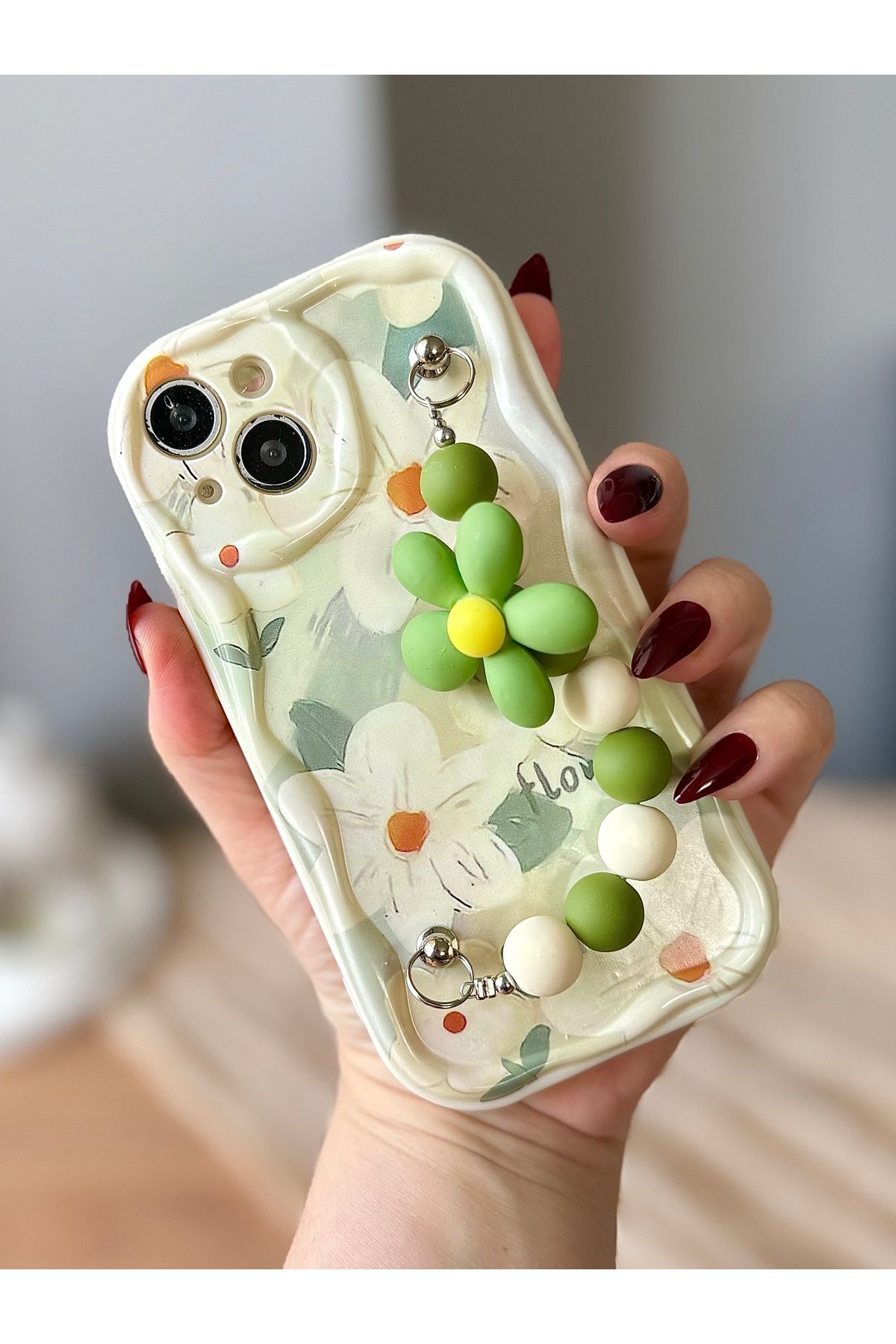 MirazTasarim IPHONE 13 CHARMLI YEŞİL ÇİÇEK DESENLİ EKRU KILIF