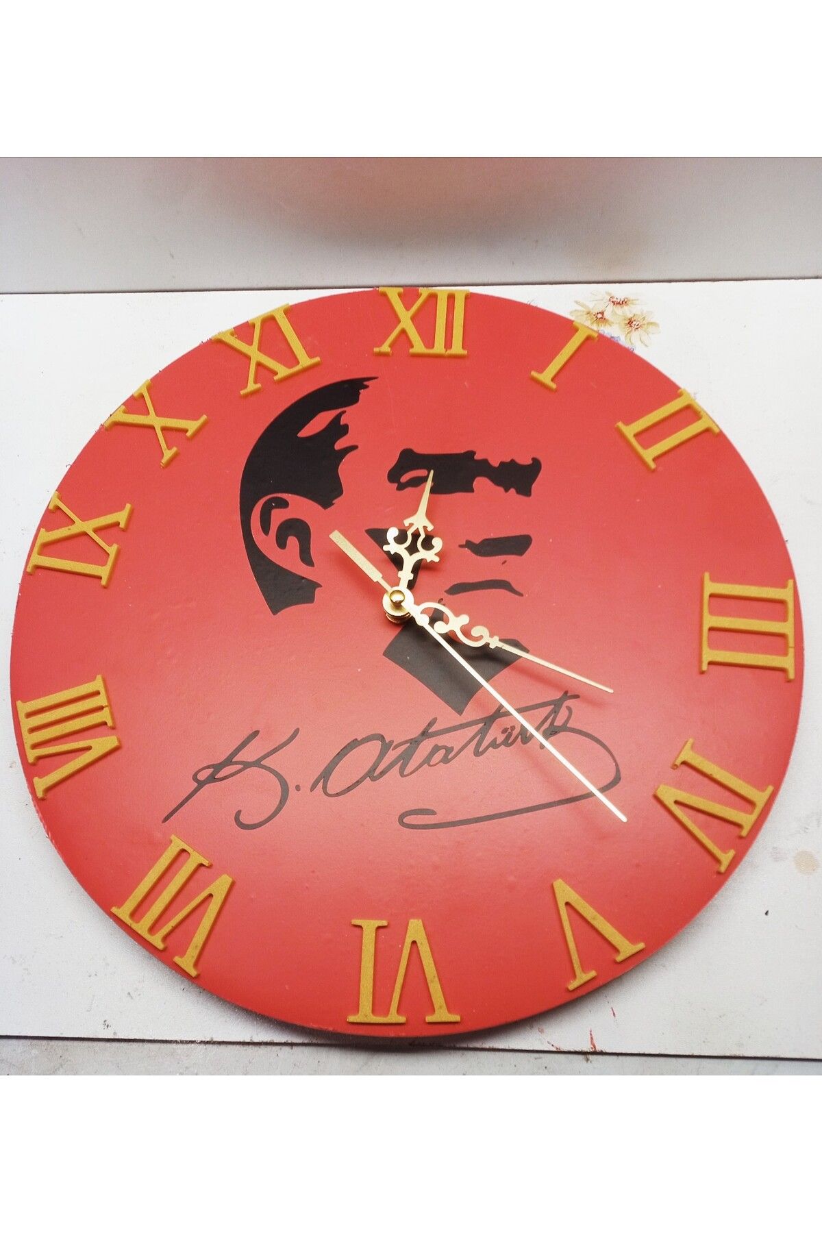 MADE EPOKSİ REÇİNE ATATÜRK TEMALI 32X32 CM ANALOĞ DUVAR SAAATİ