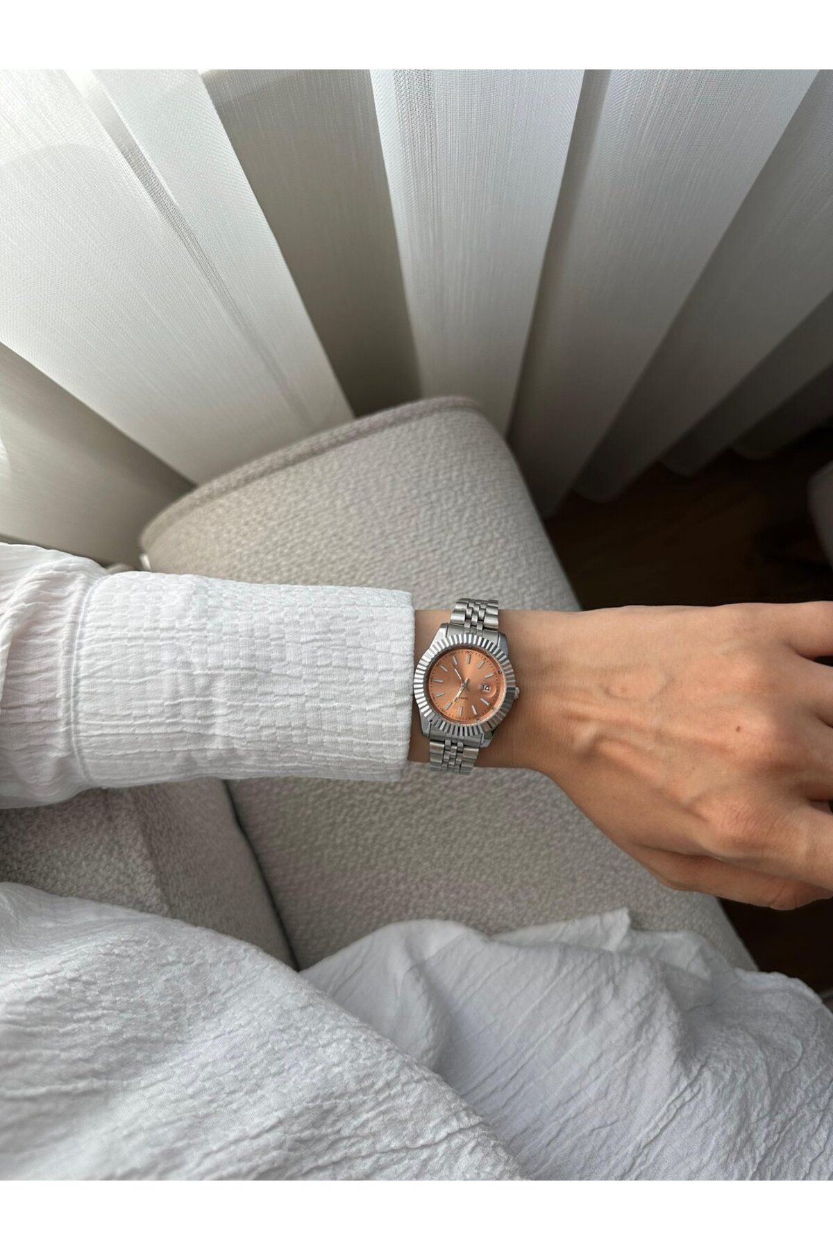MERW Betty Model Gümüş Kahverengi Renk Metal Kordon Vintage Seri Kadın Kol Saati