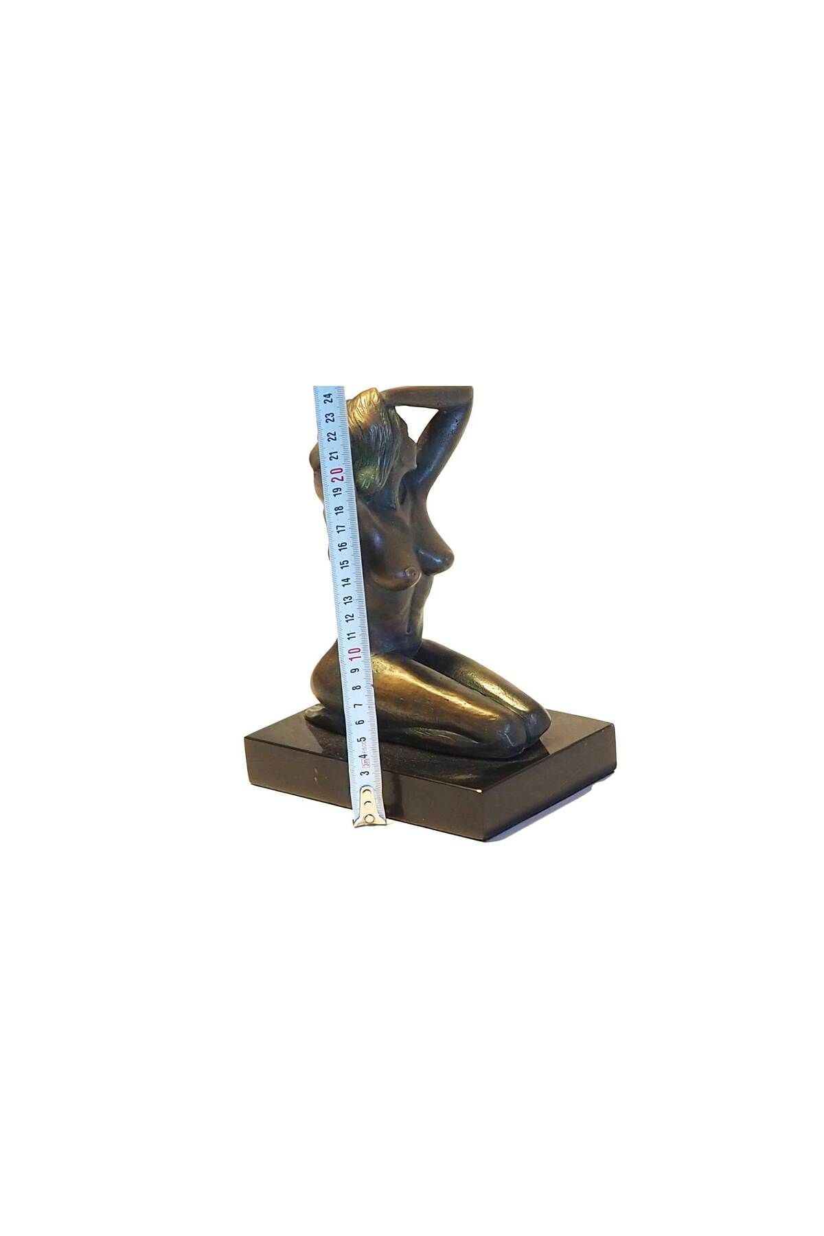 shop Plajda Güneşlenen Çıplak Kadın Heykeli – 24 cm Bronz Döküm Dekoratif Sanat Eseri